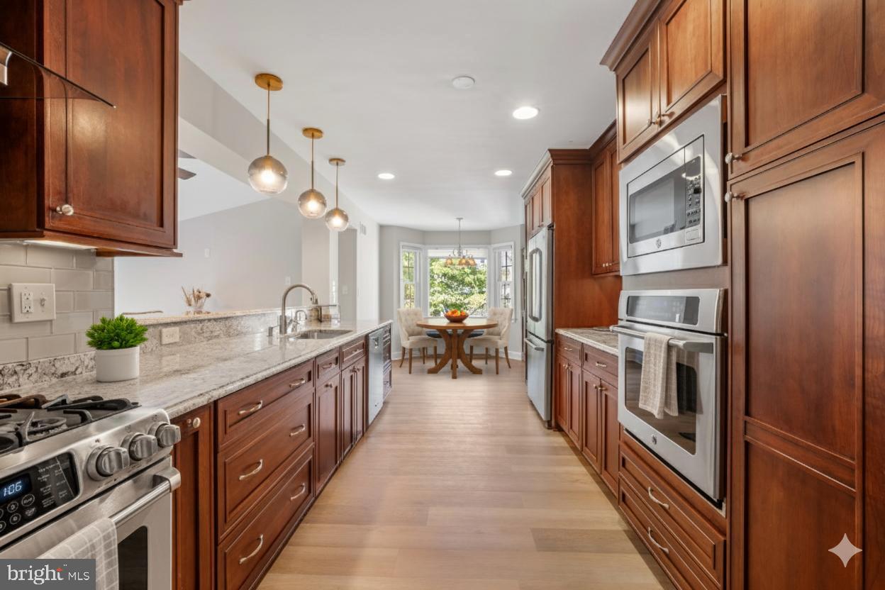 KENWOOD PARK - Residential