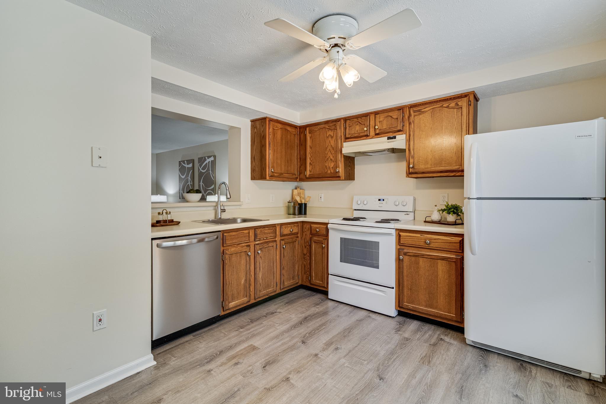 CHESAPEAKE LIGHTHOUSE - Residential
