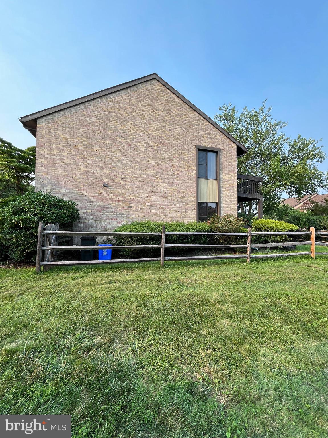 ARROWHEAD - Residential