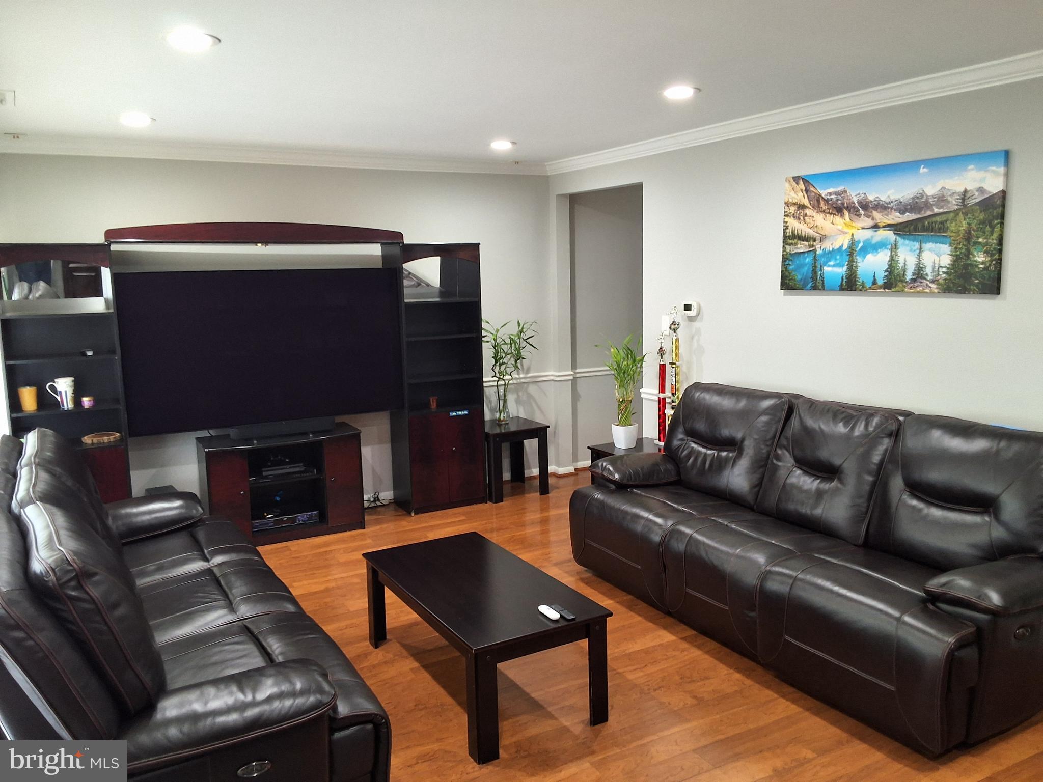 FAIRFAX HERITAGE - Residential