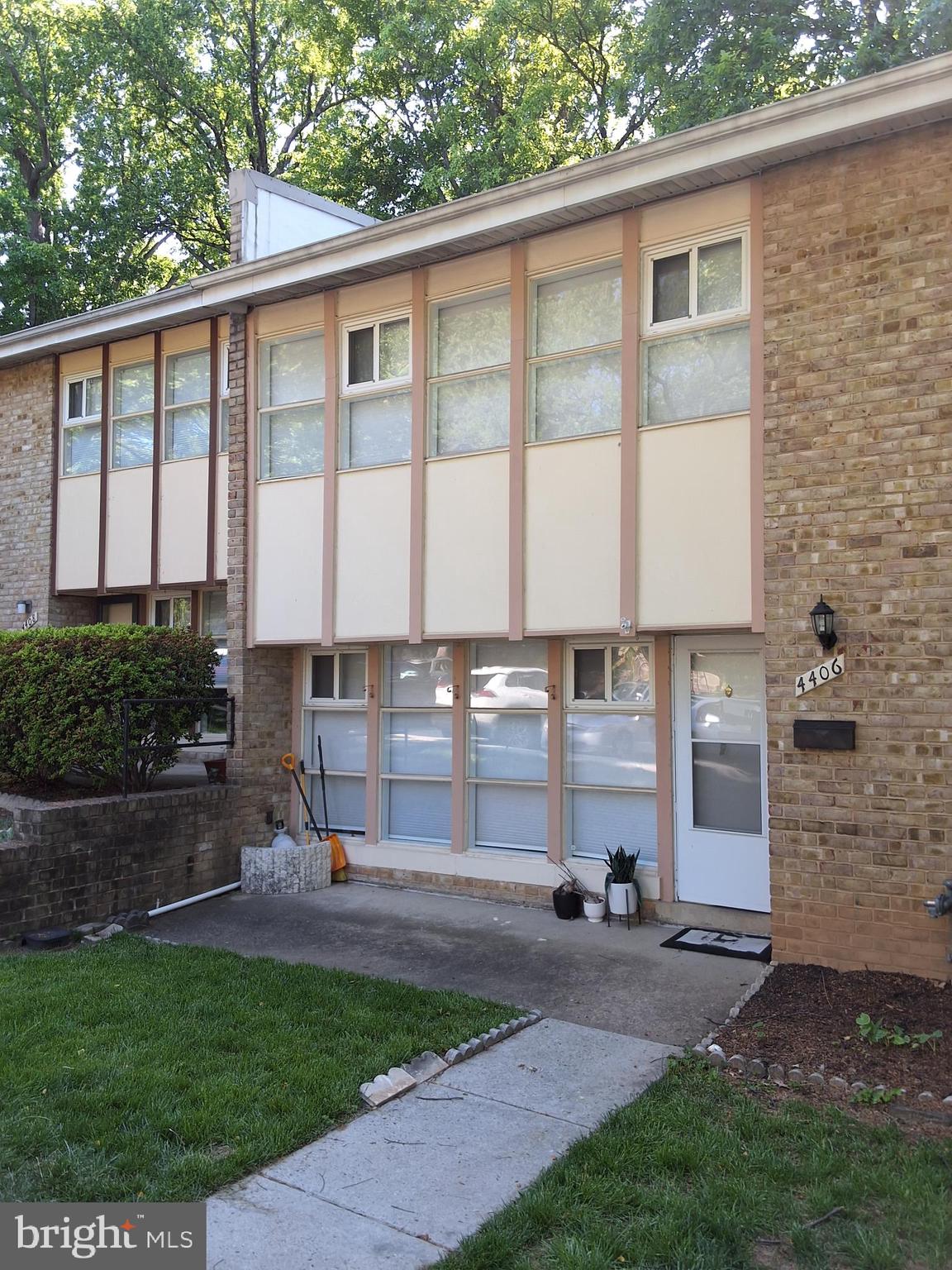 FAIRFAX HERITAGE - Residential