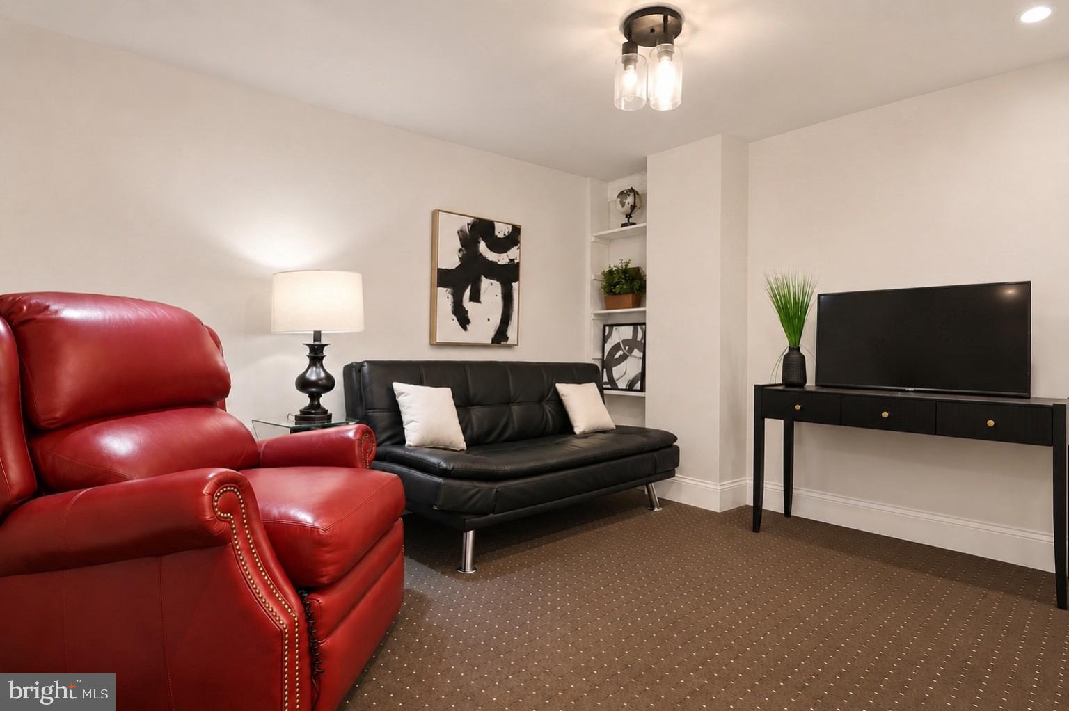 GWYNEDD LEA - Residential
