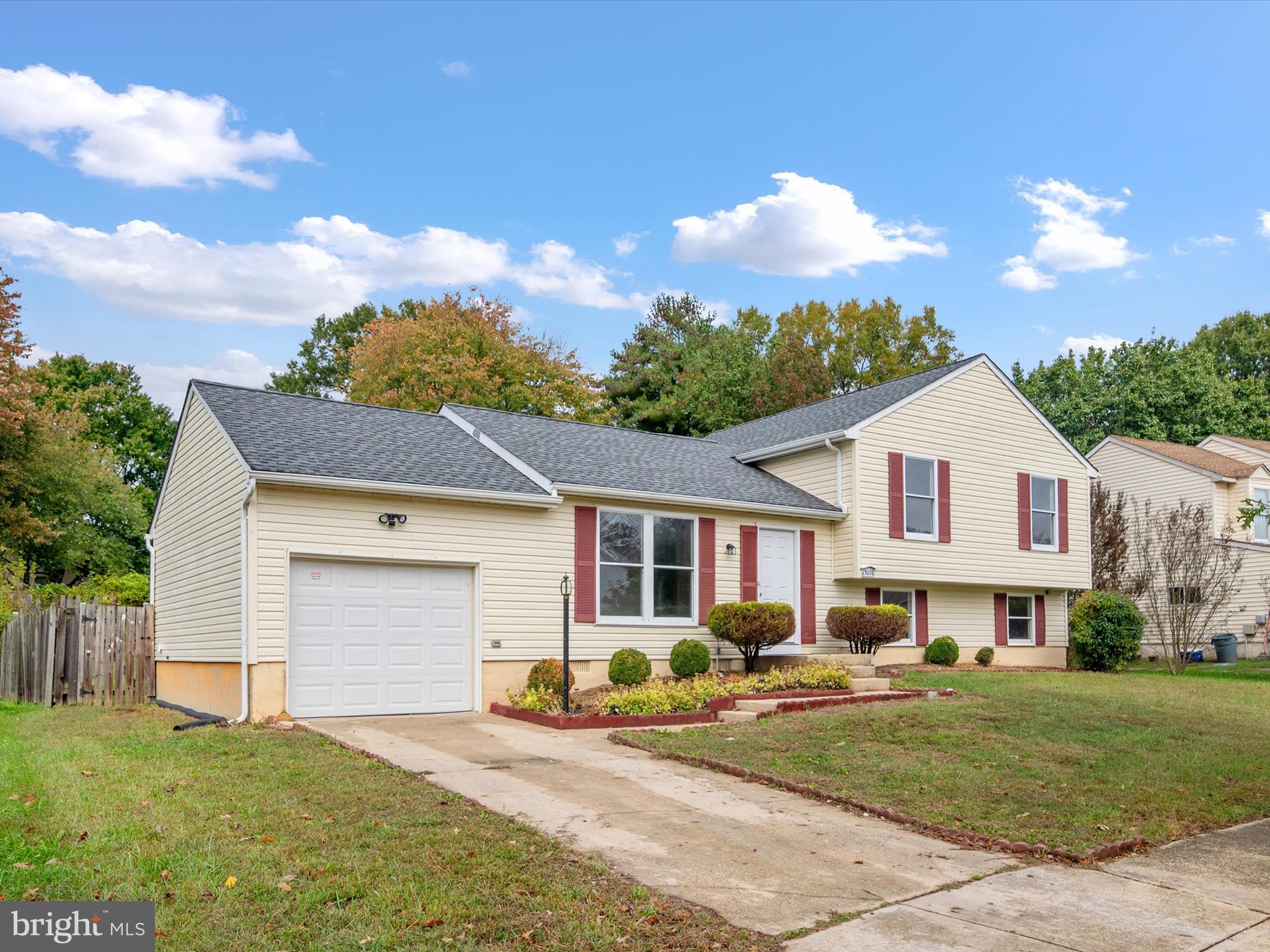 RAMBLEWOOD - Residential