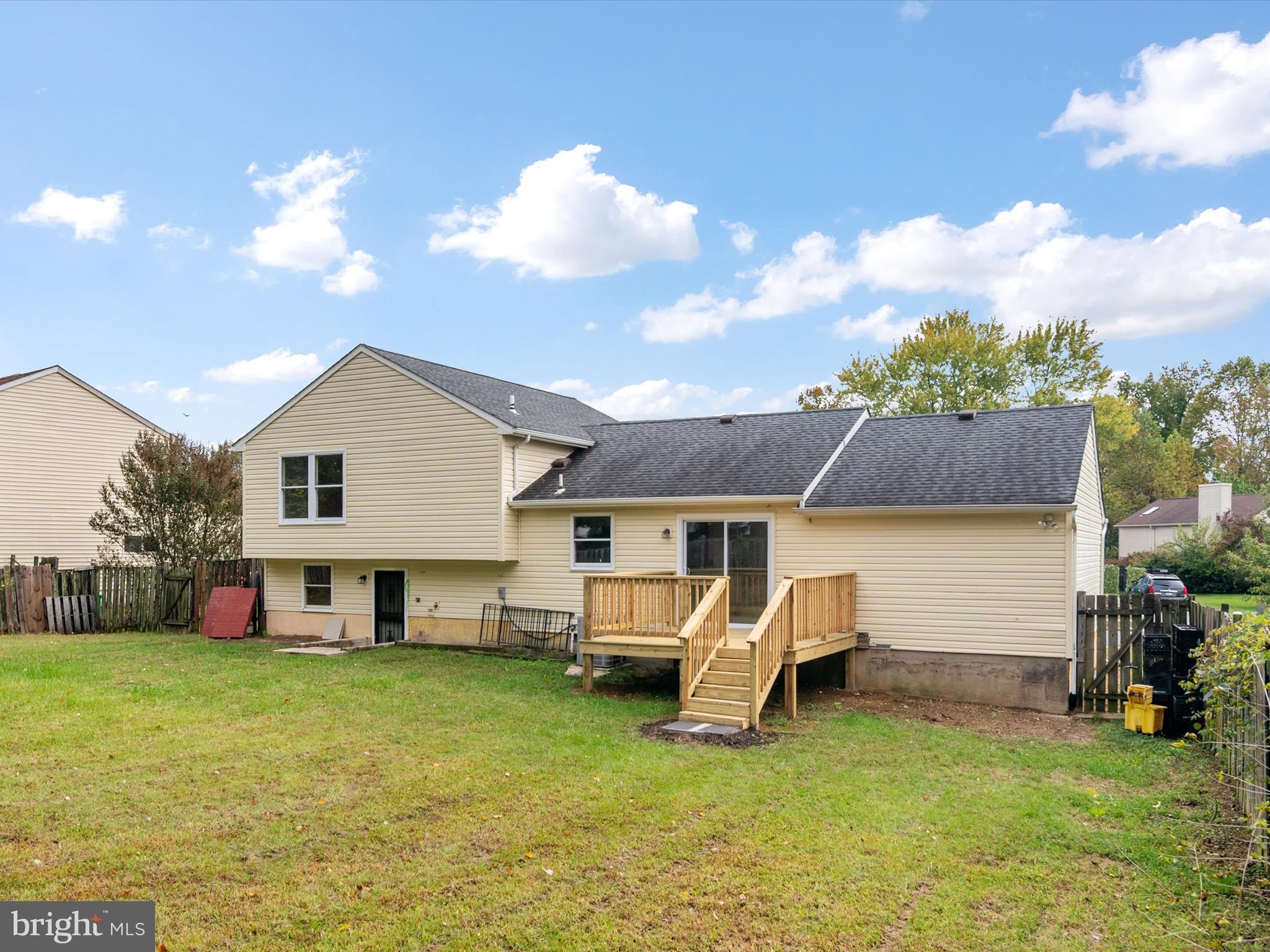 RAMBLEWOOD - Residential
