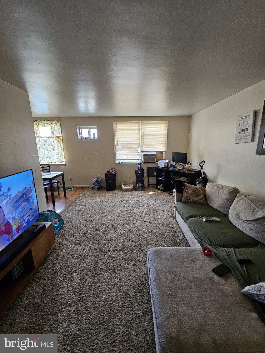 CASTOR GARDENS - Residential Income