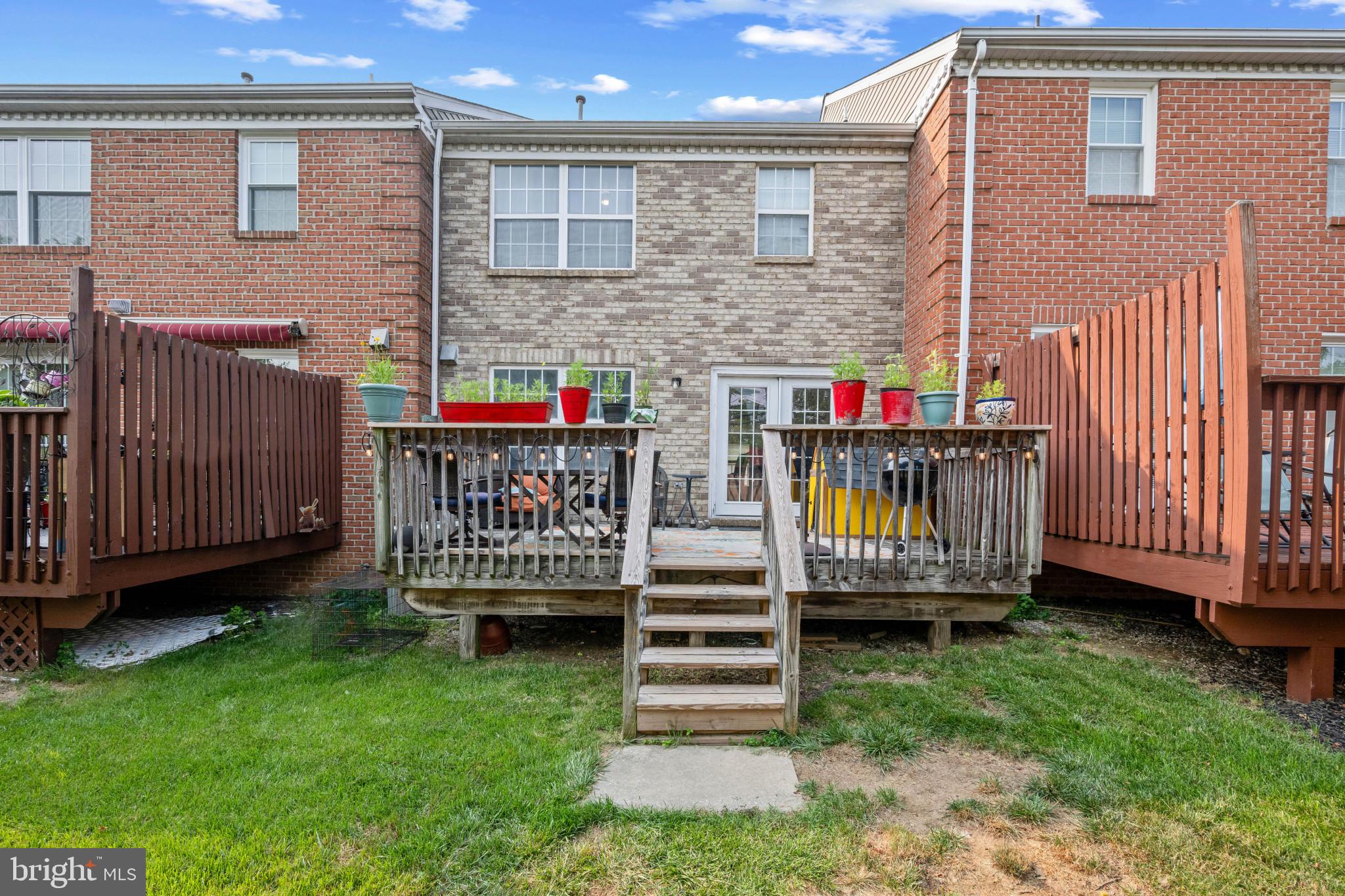 LYONS GATE - Residential
