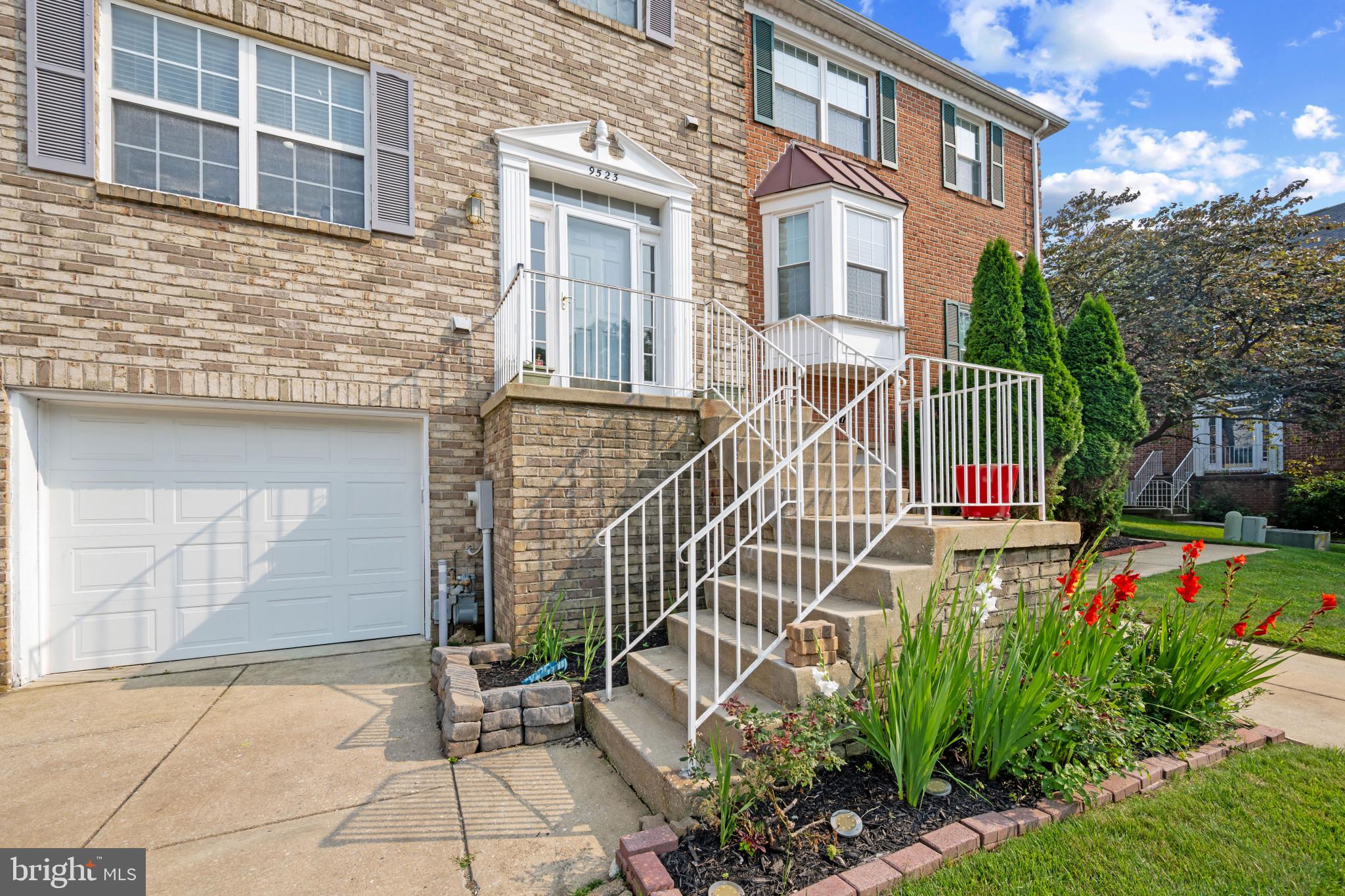 LYONS GATE - Residential