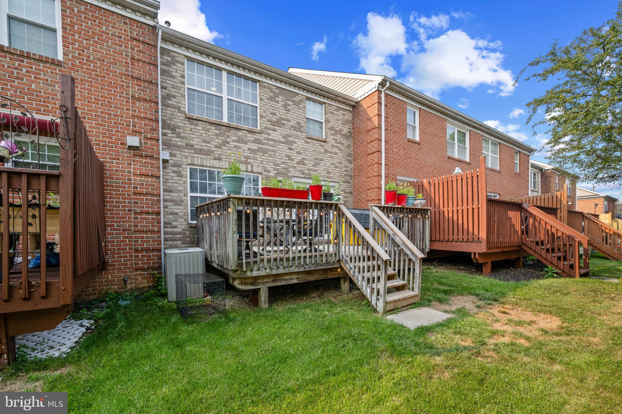 LYONS GATE - Residential