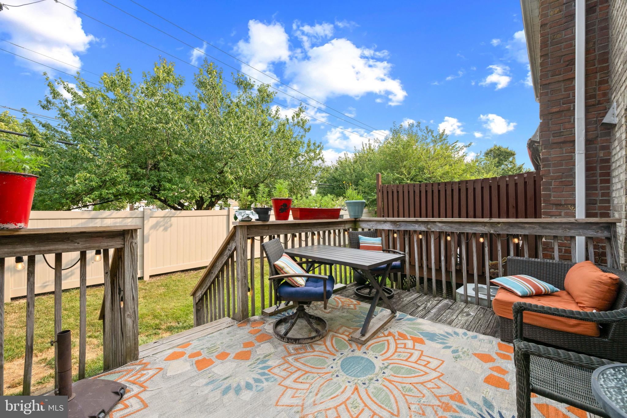 LYONS GATE - Residential