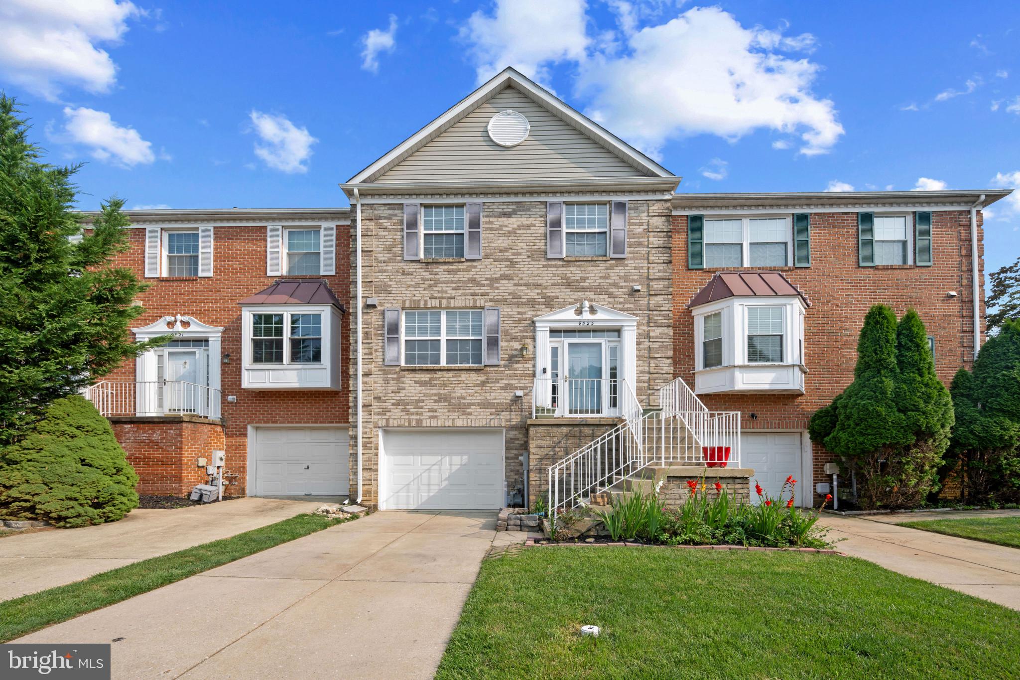 LYONS GATE - Residential