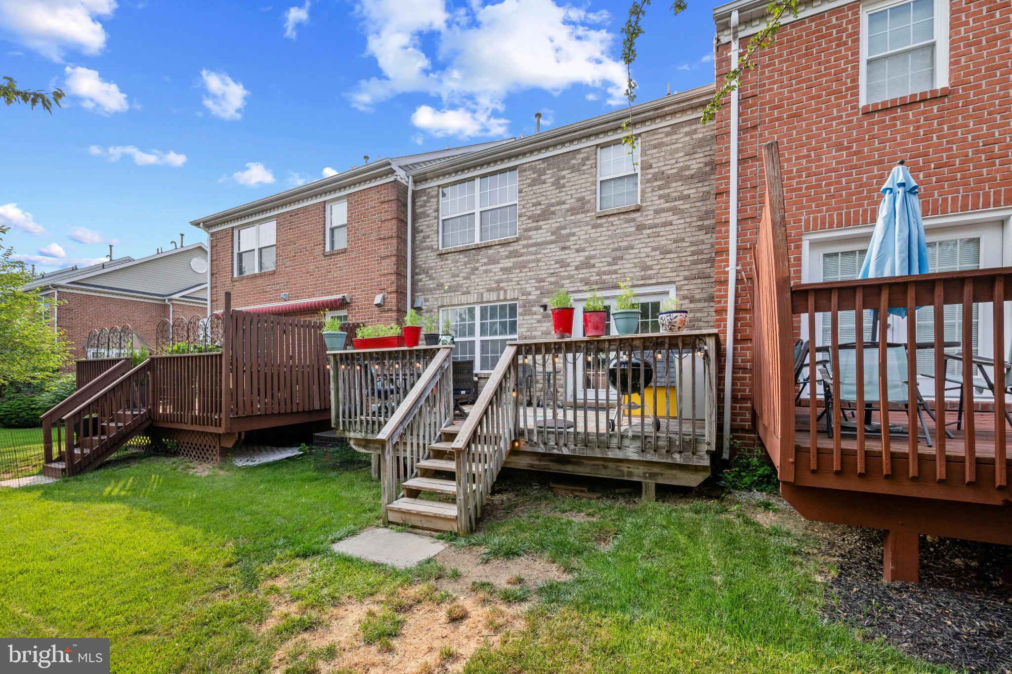 LYONS GATE - Residential