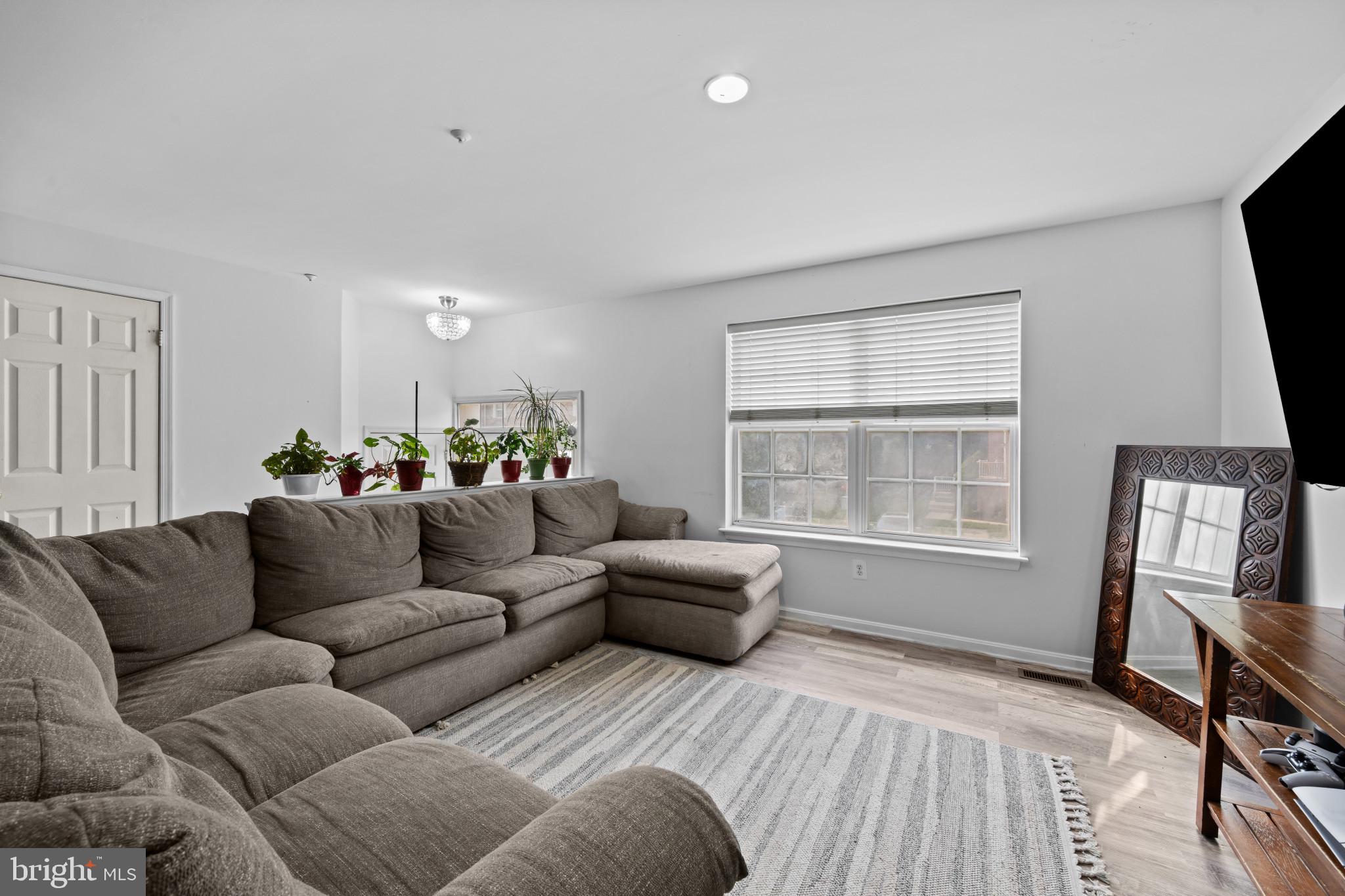 LYONS GATE - Residential