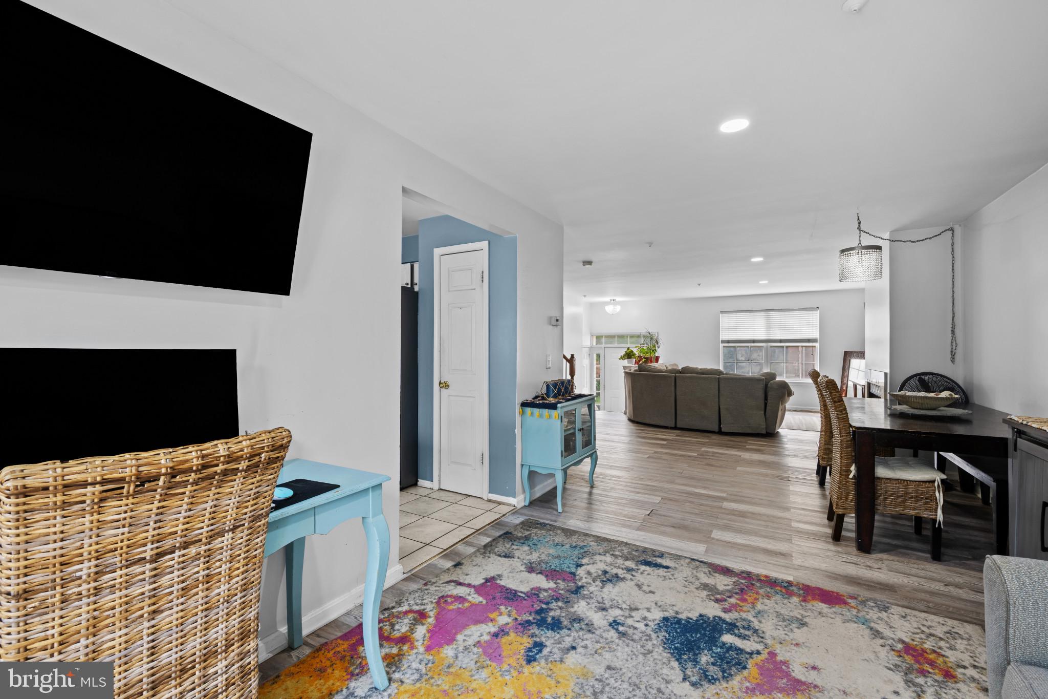 LYONS GATE - Residential