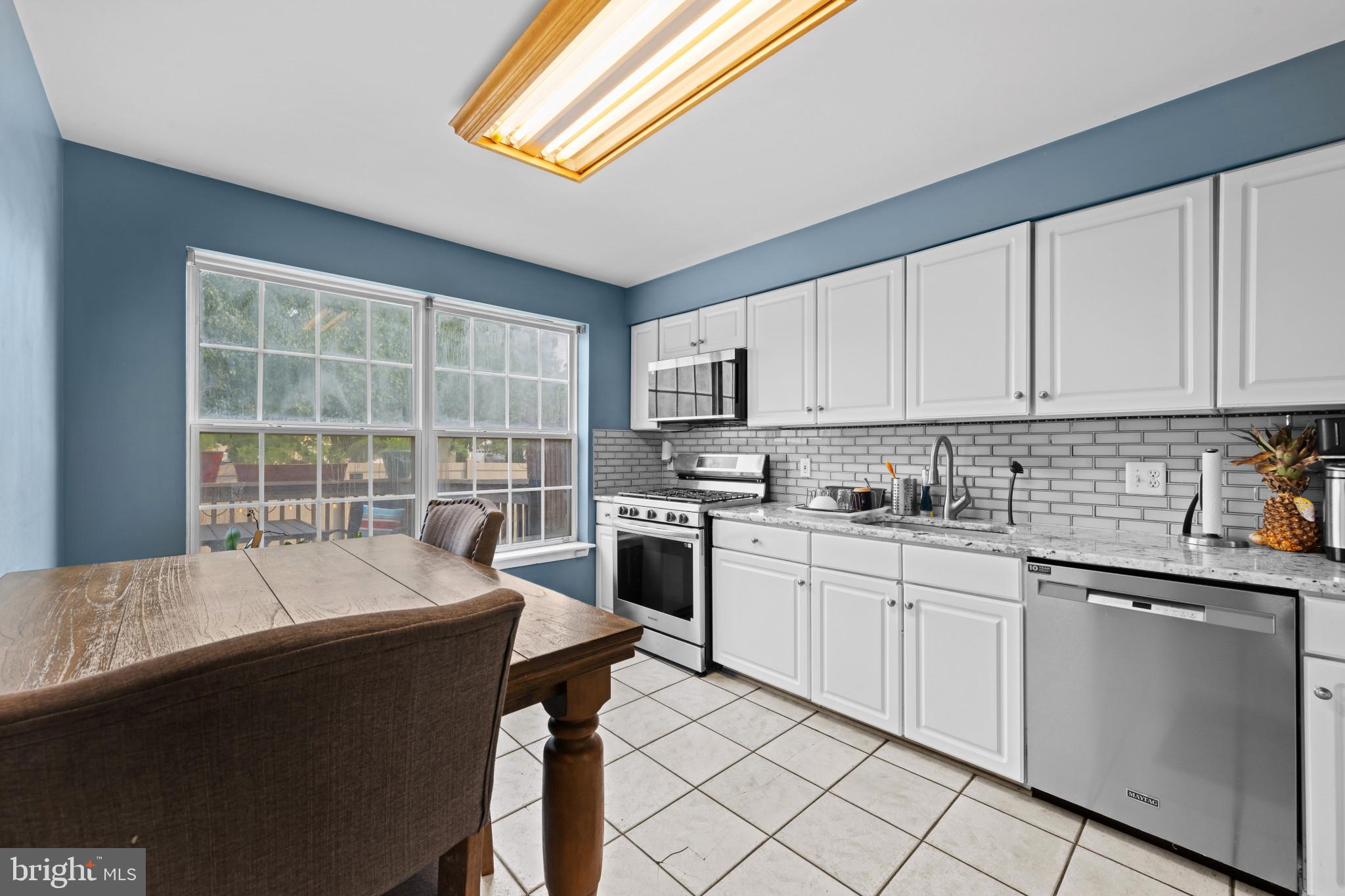 LYONS GATE - Residential