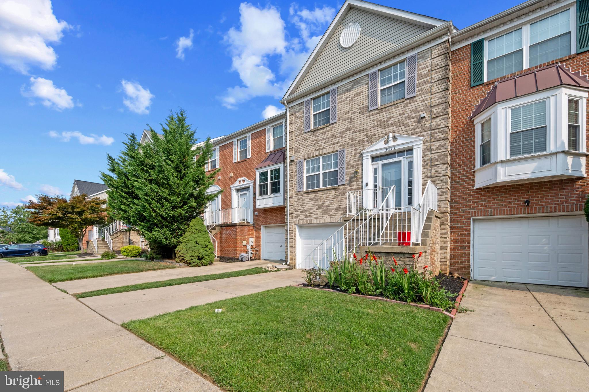 LYONS GATE - Residential