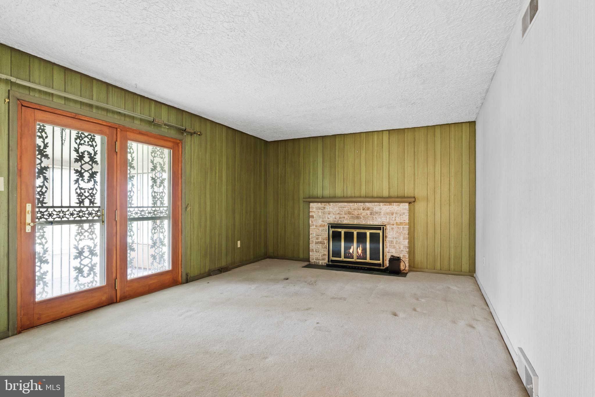 OAKWOOD PARK - Residential