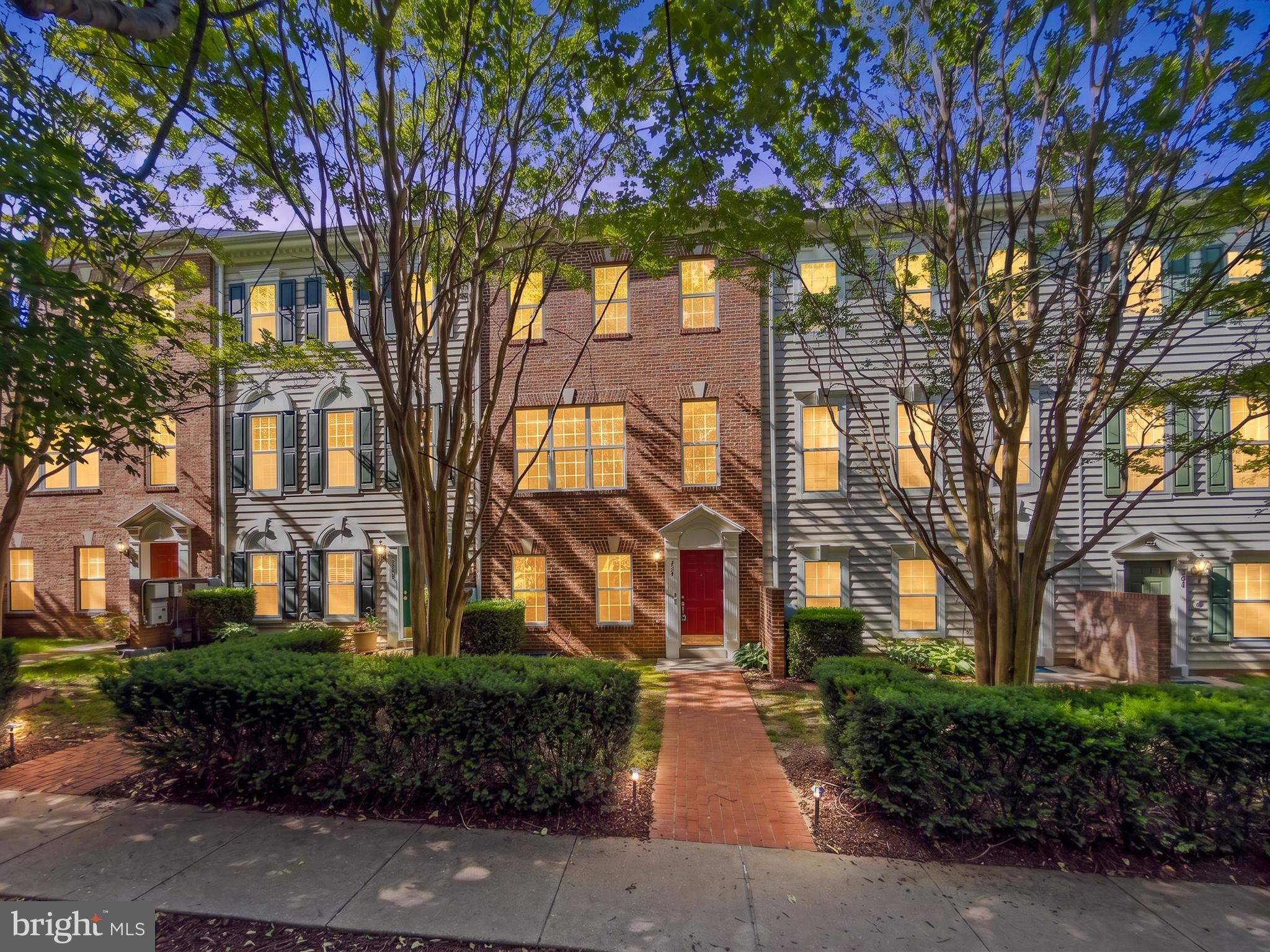 WASHINGTONIAN CENTER - Residential
