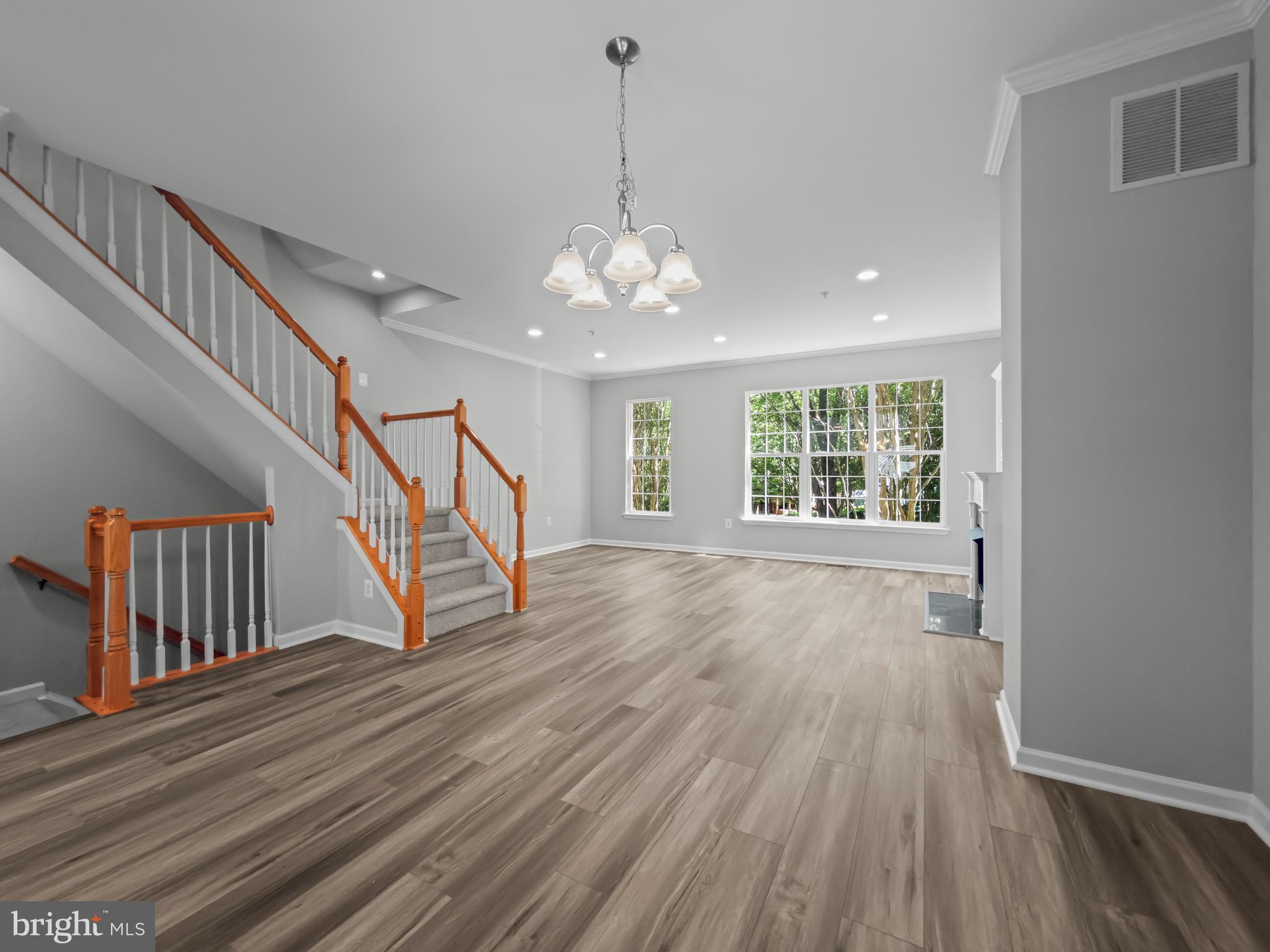 WASHINGTONIAN CENTER - Residential
