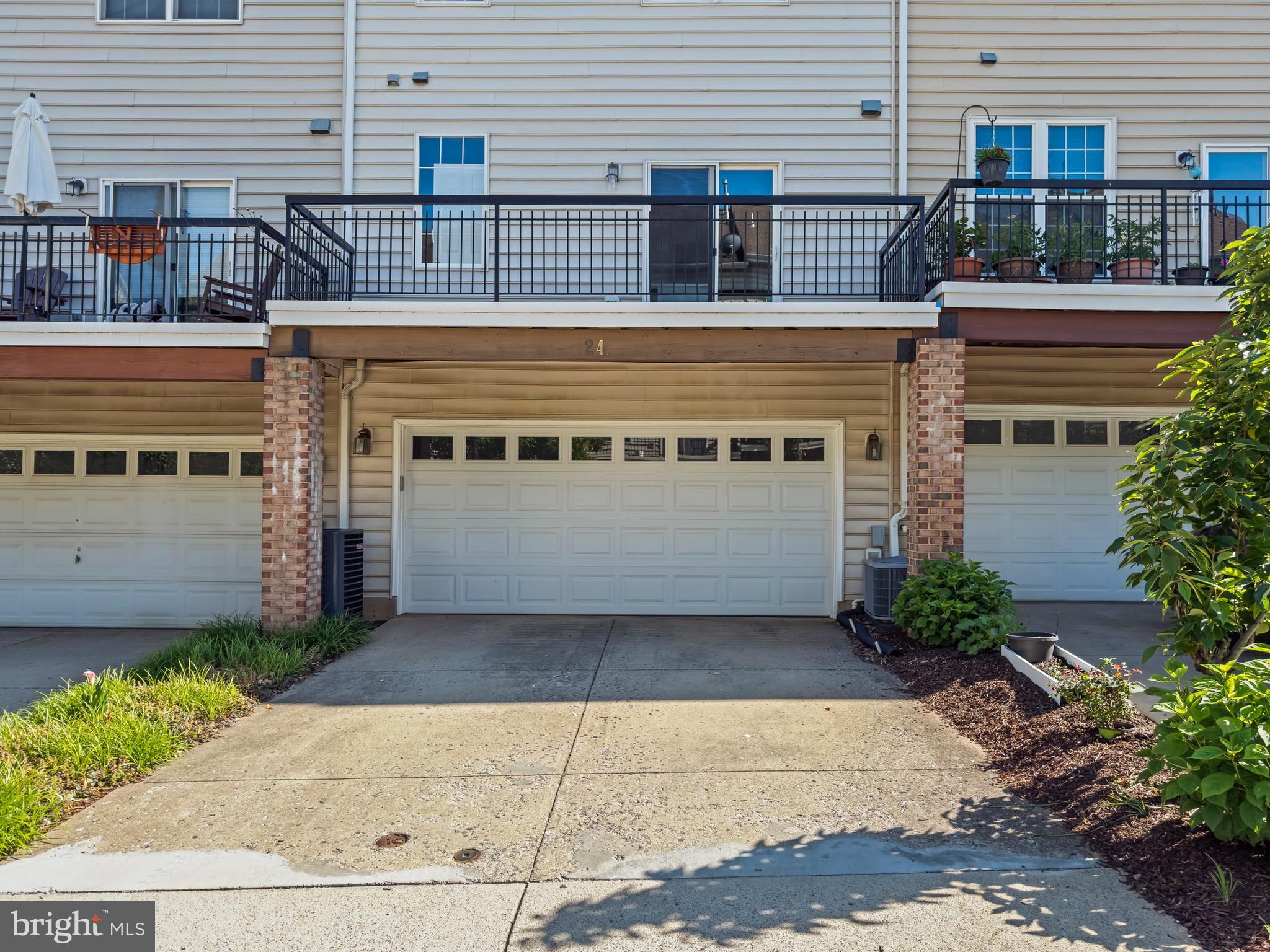 WASHINGTONIAN CENTER - Residential
