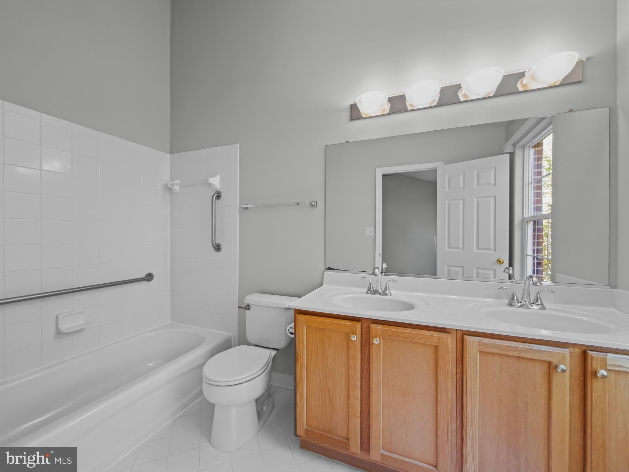 WASHINGTONIAN CENTER - Residential