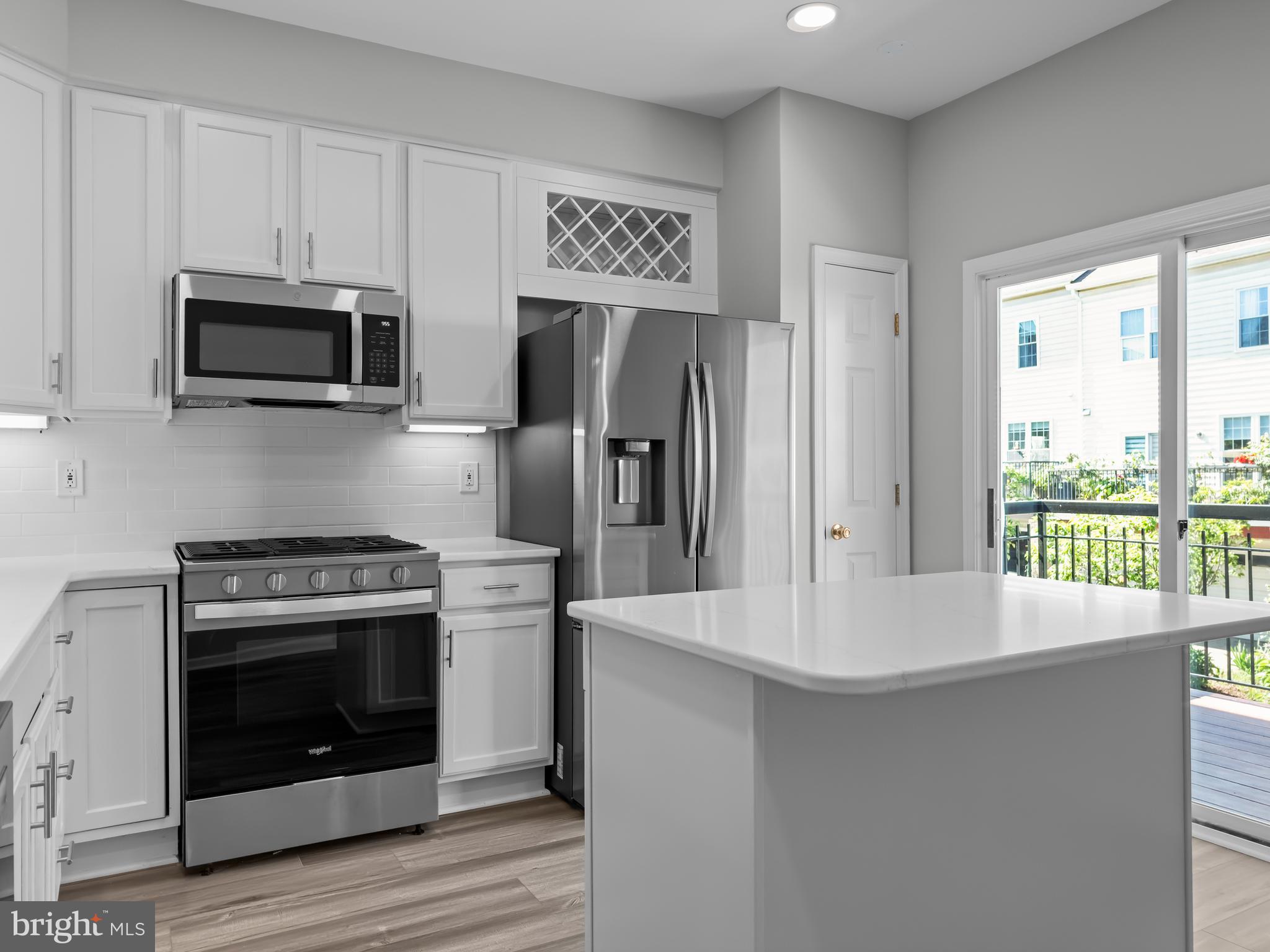 WASHINGTONIAN CENTER - Residential