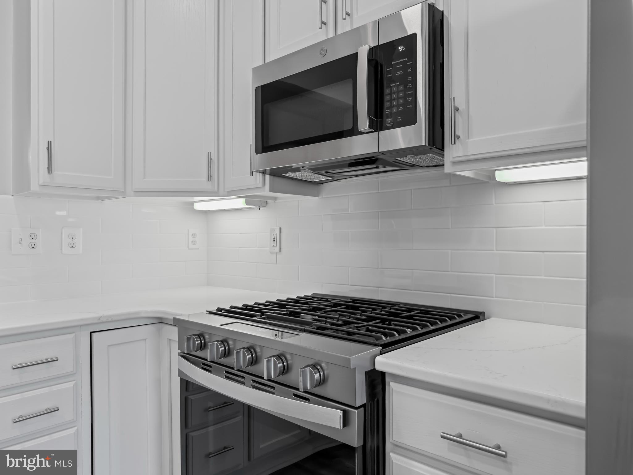 WASHINGTONIAN CENTER - Residential