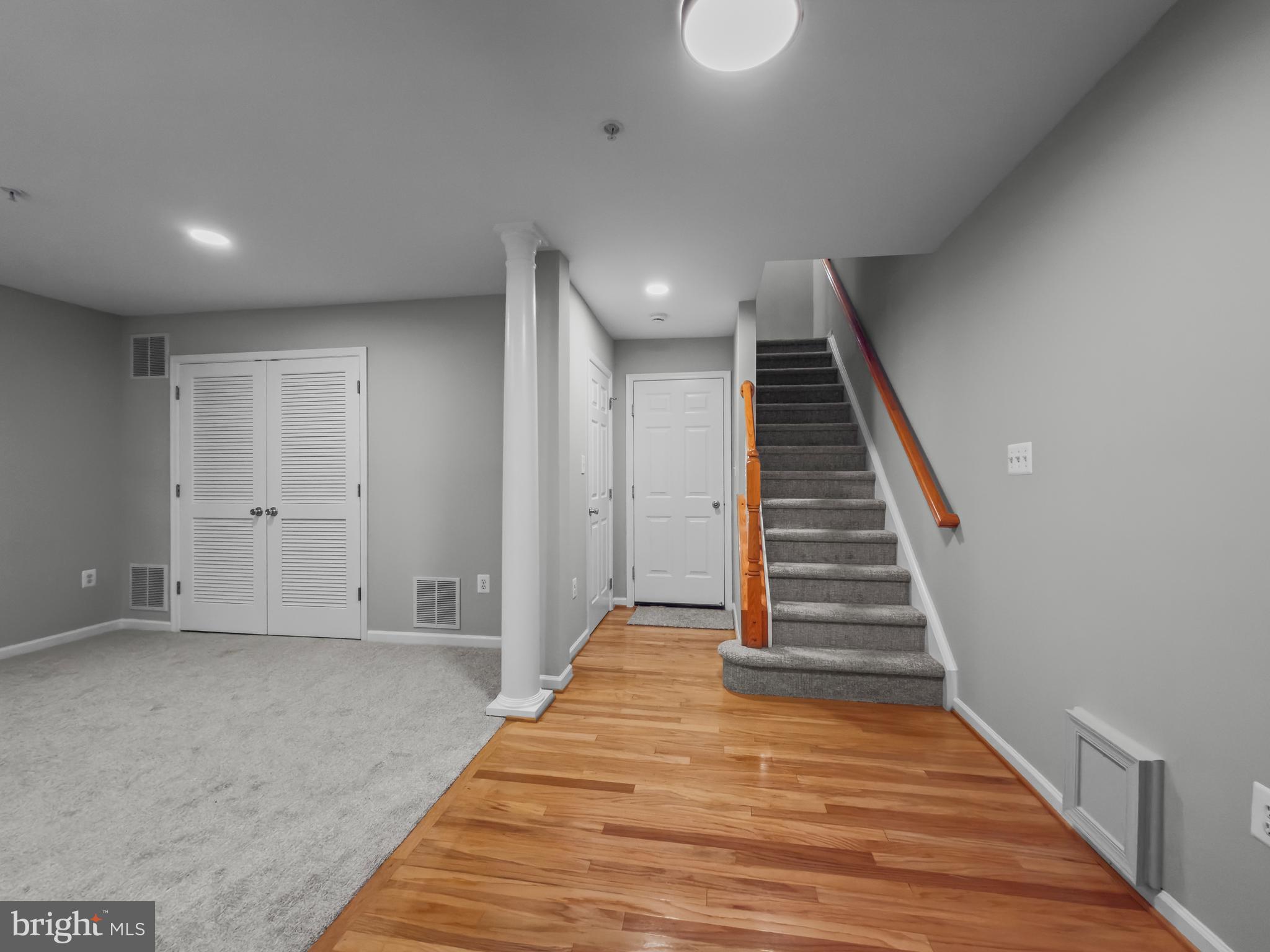 WASHINGTONIAN CENTER - Residential