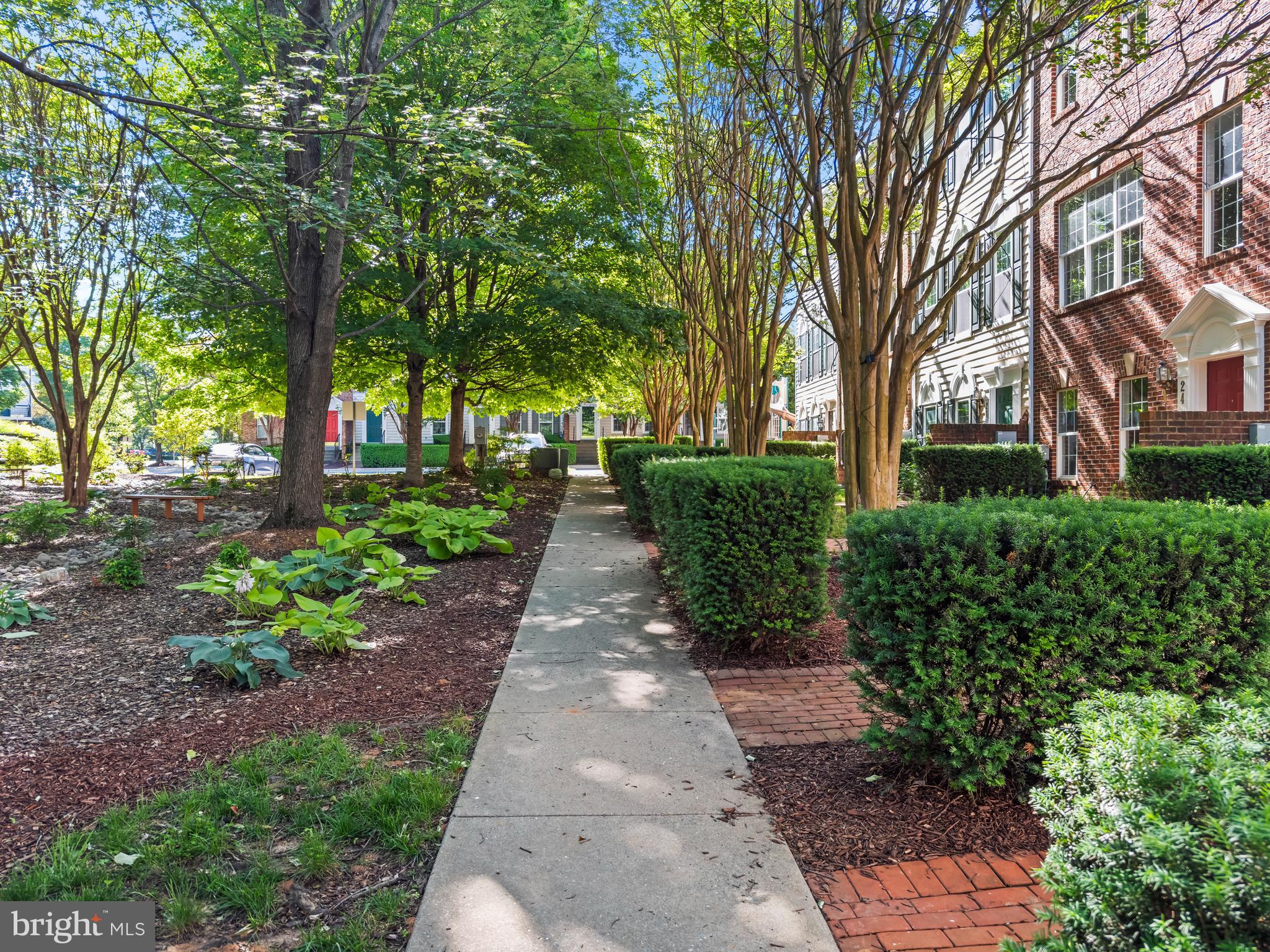 WASHINGTONIAN CENTER - Residential