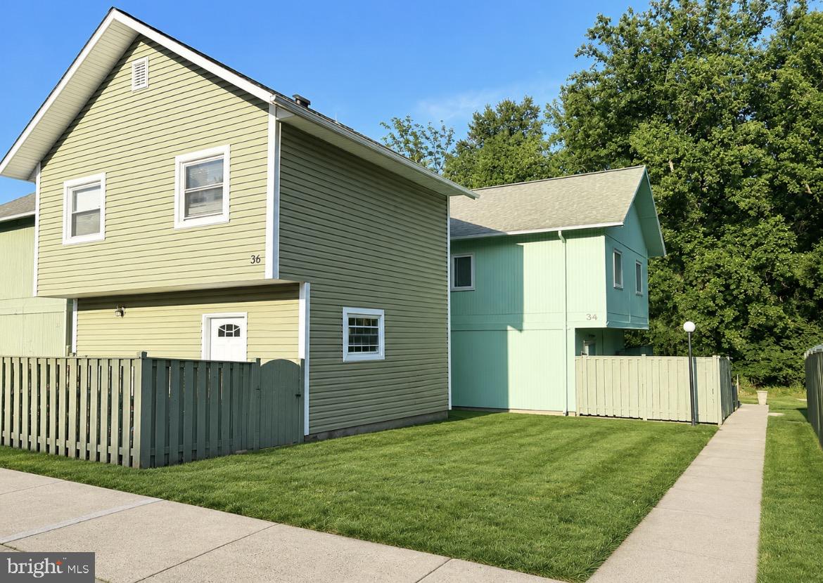 Discover a hidden gem in Newport Estates, where comfort meets investment potential! This charming end-of-row townhouse, built in 1973, boasts 1,365 sq. ft. of contemporary living space, featuring 3 spacious bedrooms and 2.5 bathrooms. With a well-maintained wood siding exterior, this property offers a warm and inviting atmosphere, perfect for creating lasting memories. Investors will appreciate the low association fees that cover water, trash, and snow removal, ensuring minimal upkeep and maximizing returns. The community amenities provide added value, while the strategic location enhances rental appeal. With no pool to maintain, your focus can remain on the property's potential for appreciation and steady rental income. The parking lot offers convenient access for residents and guests alike. This townhouse is not just a home; it’s a smart investment opportunity waiting for you to seize! Don’t miss out on the chance to grow your portfolio in this desirable neighborhood.