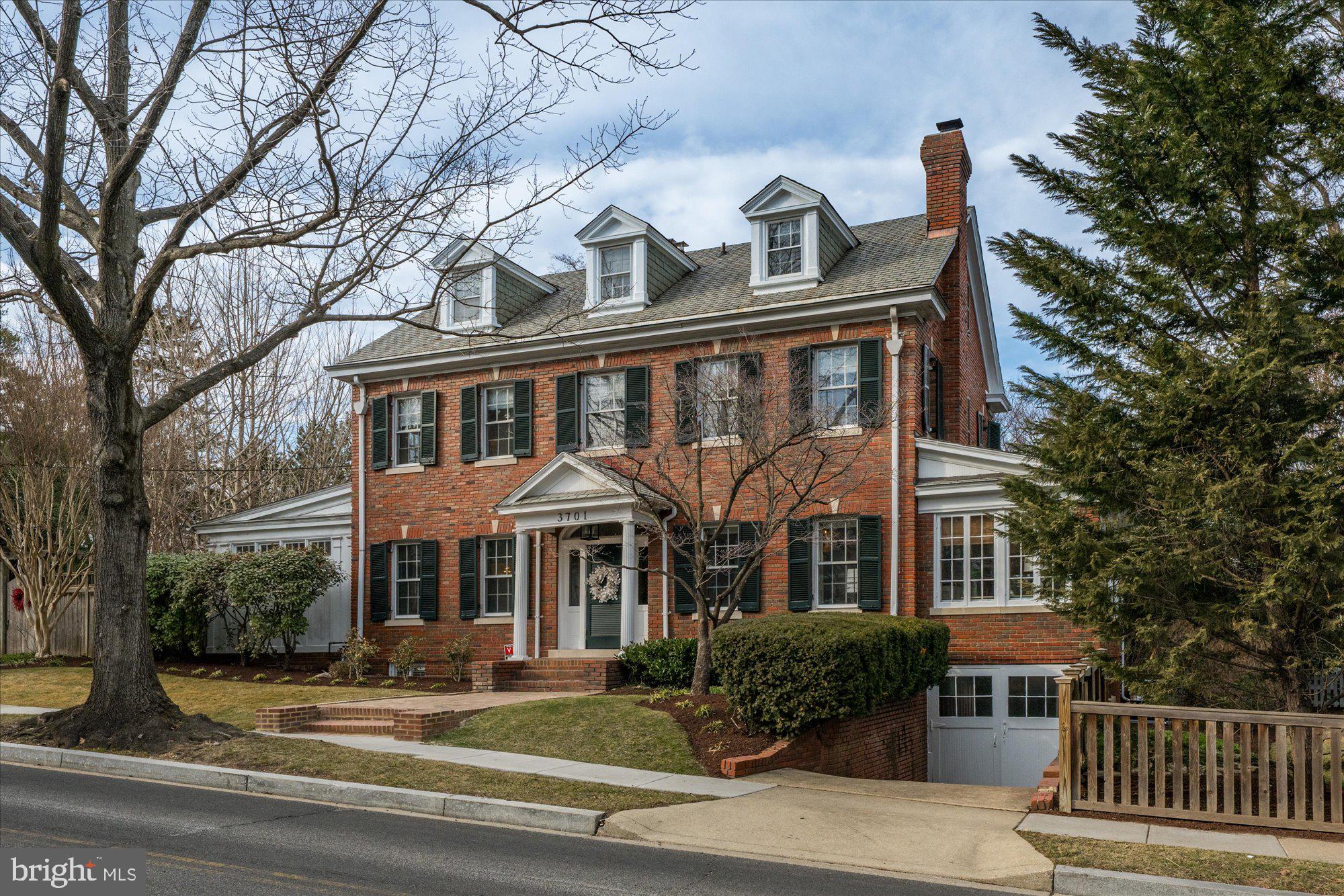 CHEVY CHASE - Residential