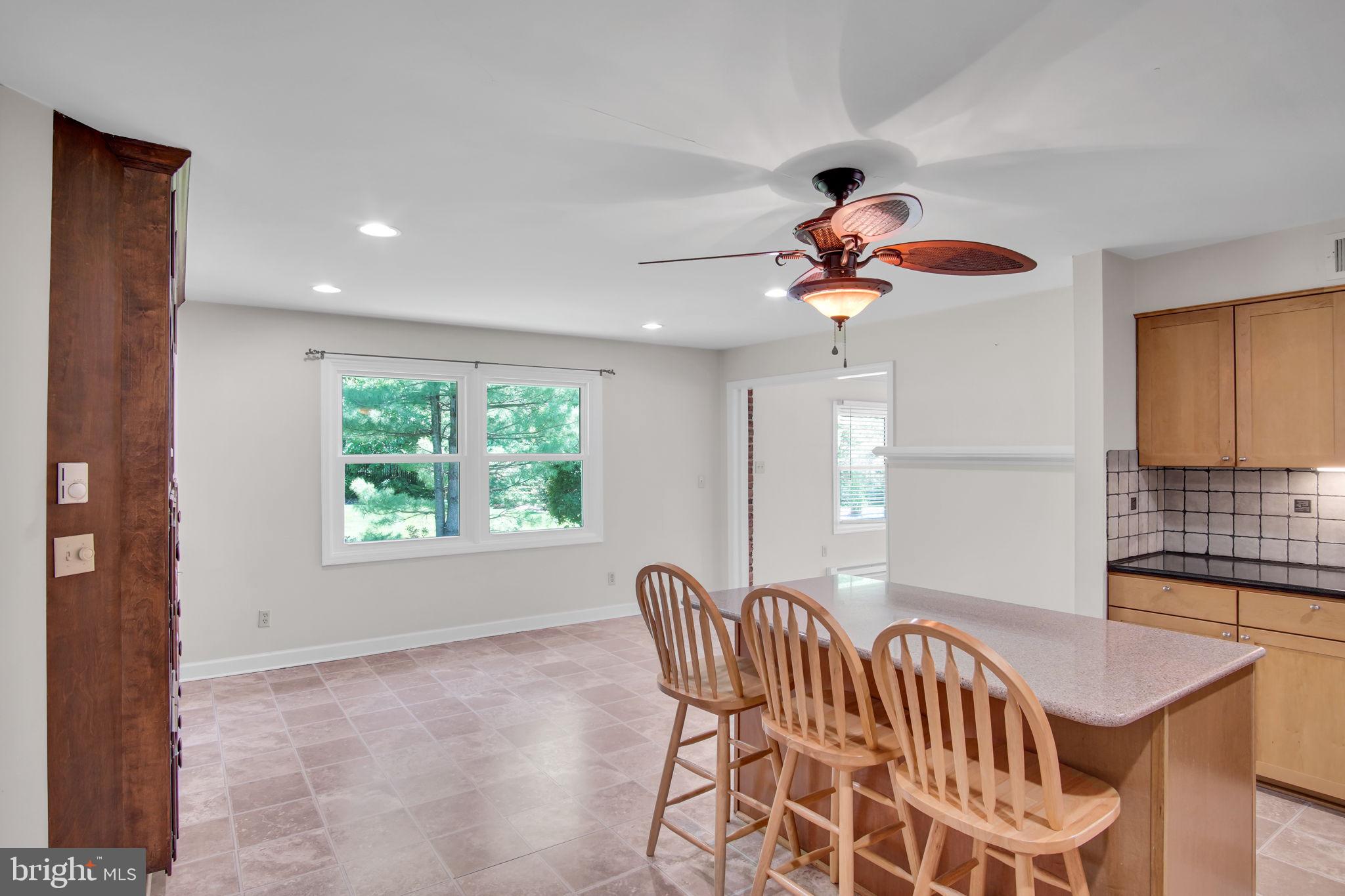 GLENN ACRES - Residential