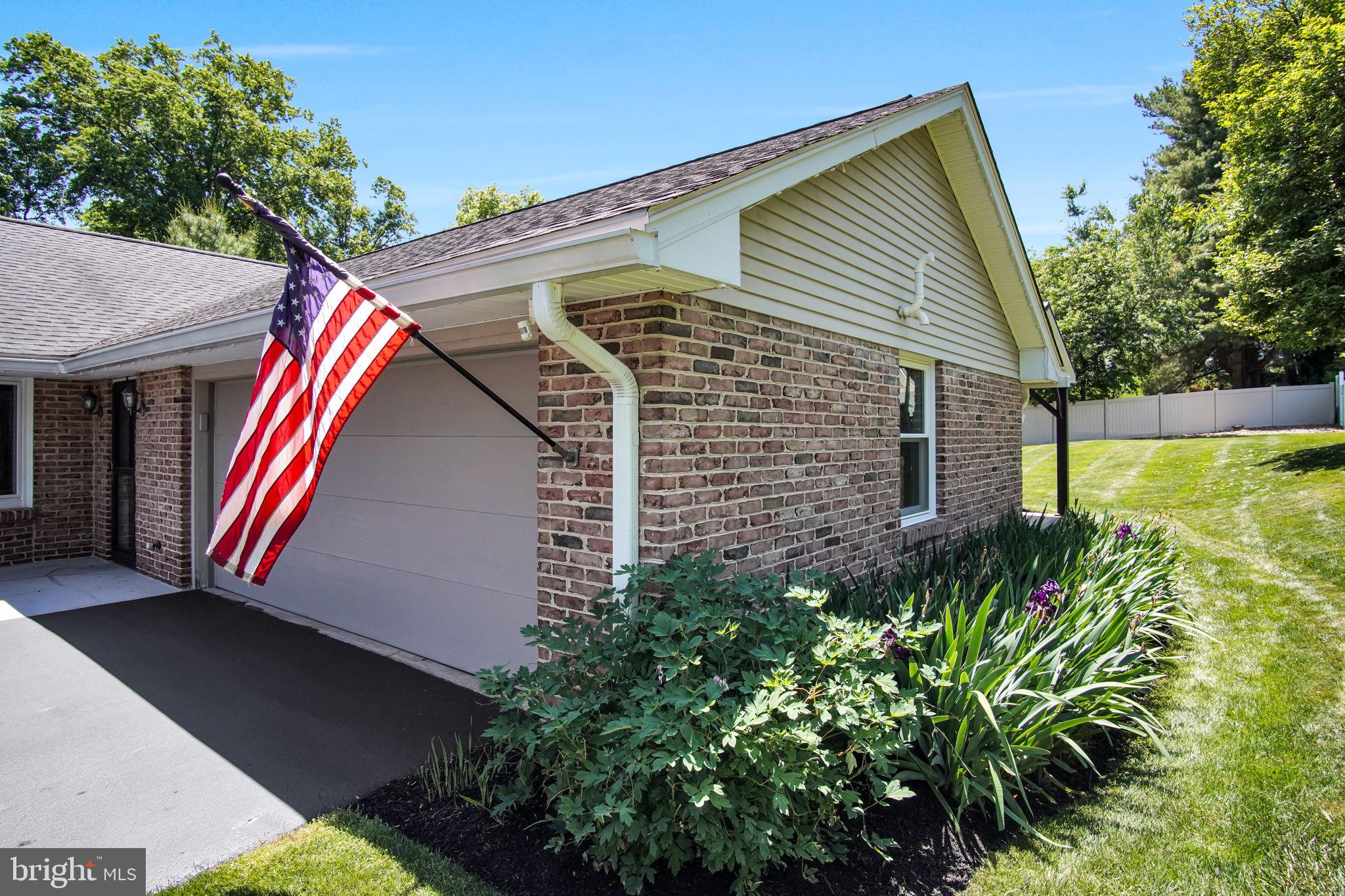 GLENN ACRES - Residential