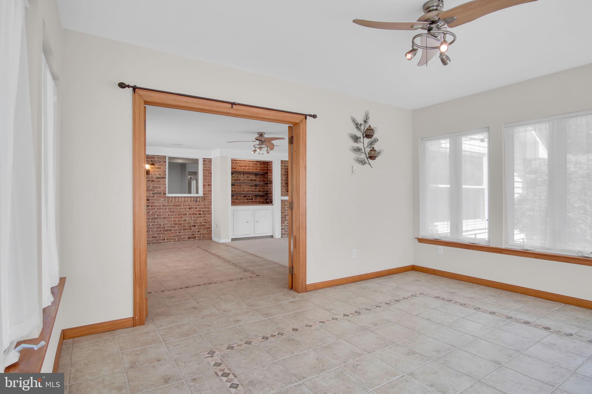 GLENN ACRES - Residential
