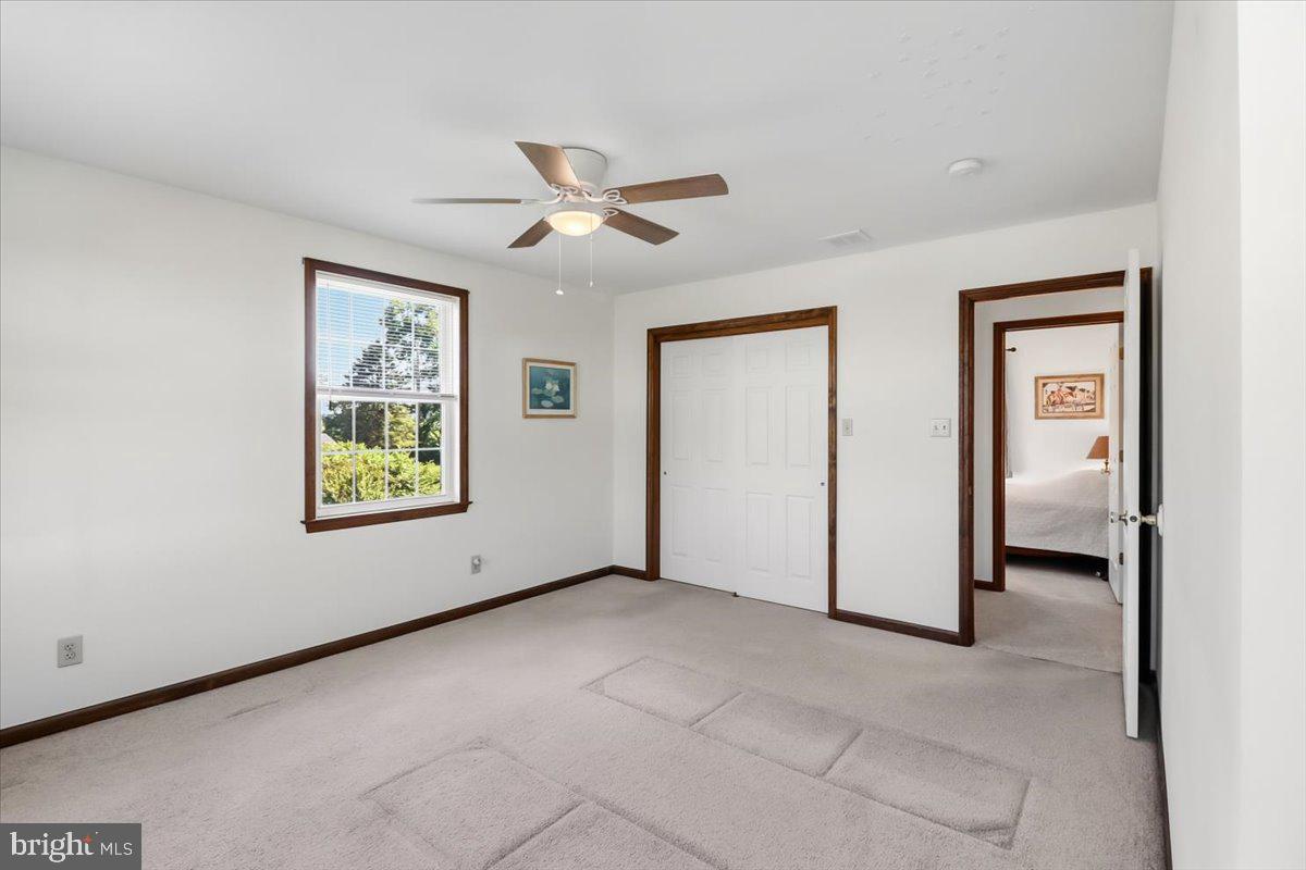 HERITAGE SQUARE - Residential