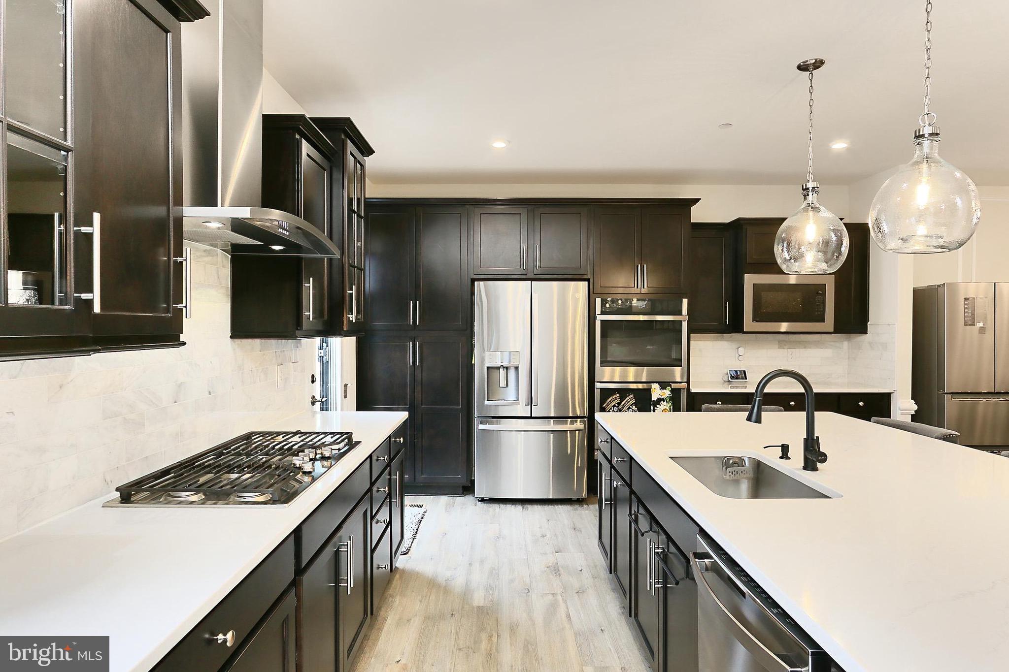 THE TOWNS AT PENDER OAKS - Residential