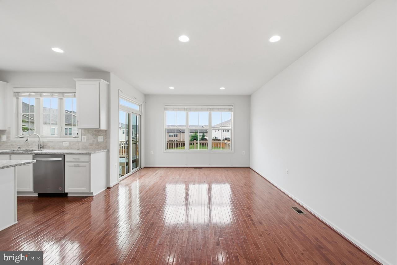 BRAMBLETON - Residential