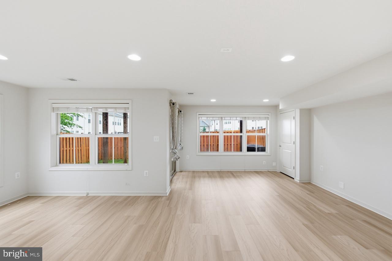 BRAMBLETON - Residential