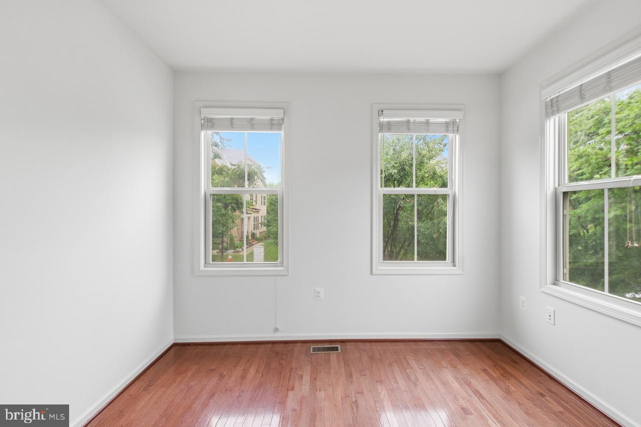 BRAMBLETON - Residential