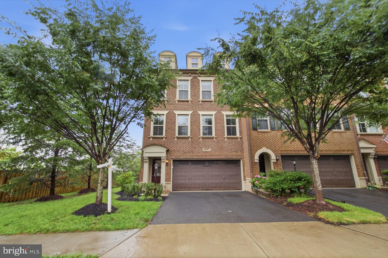 BRAMBLETON - Residential