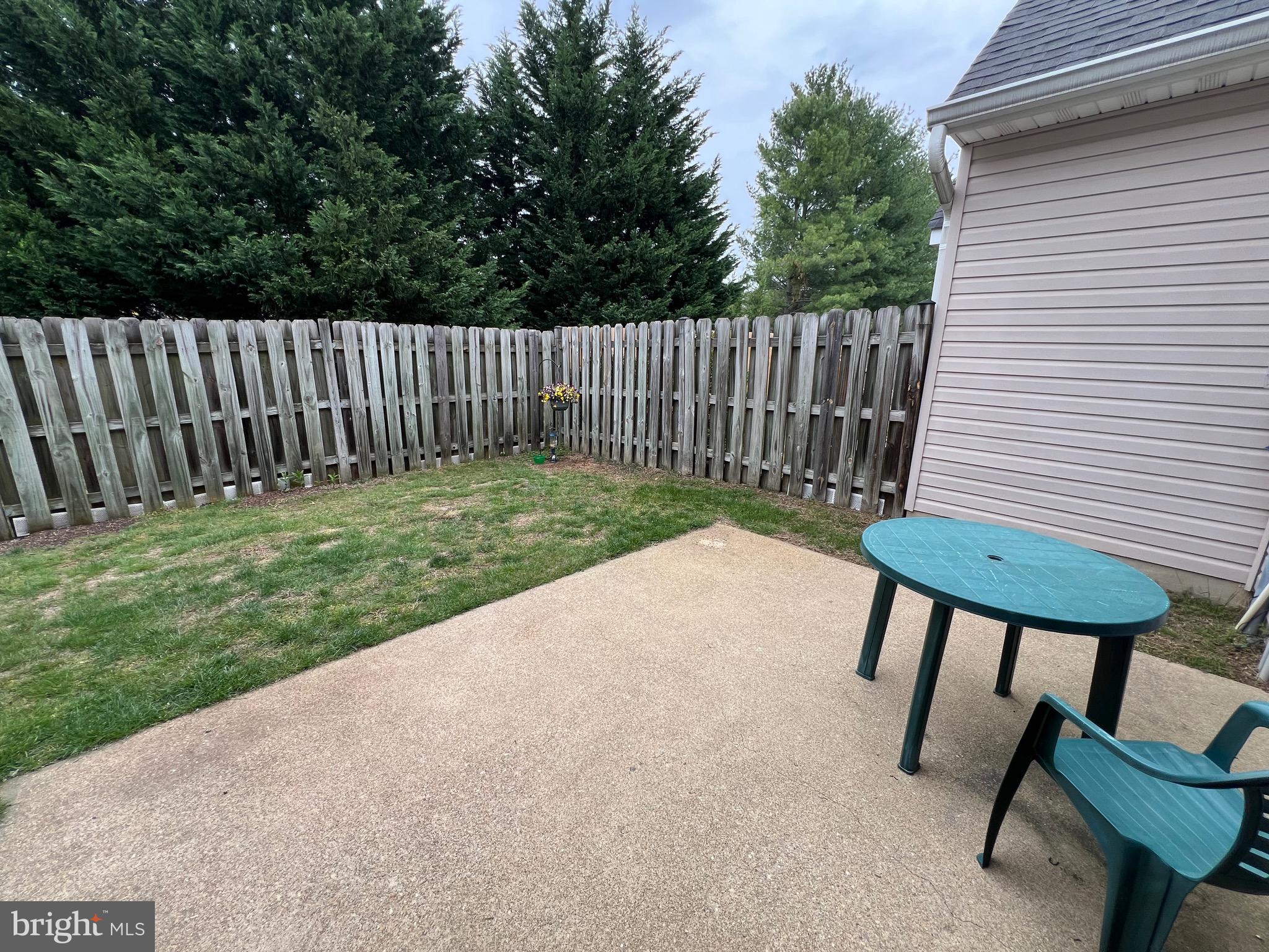 SALEM FIELDS - Residential Lease
