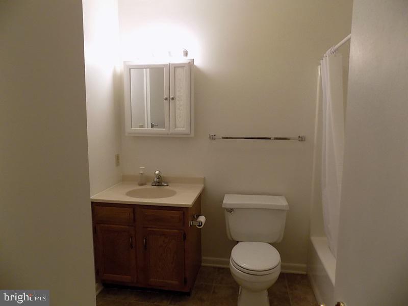 WOODLAND HILLS - Residential