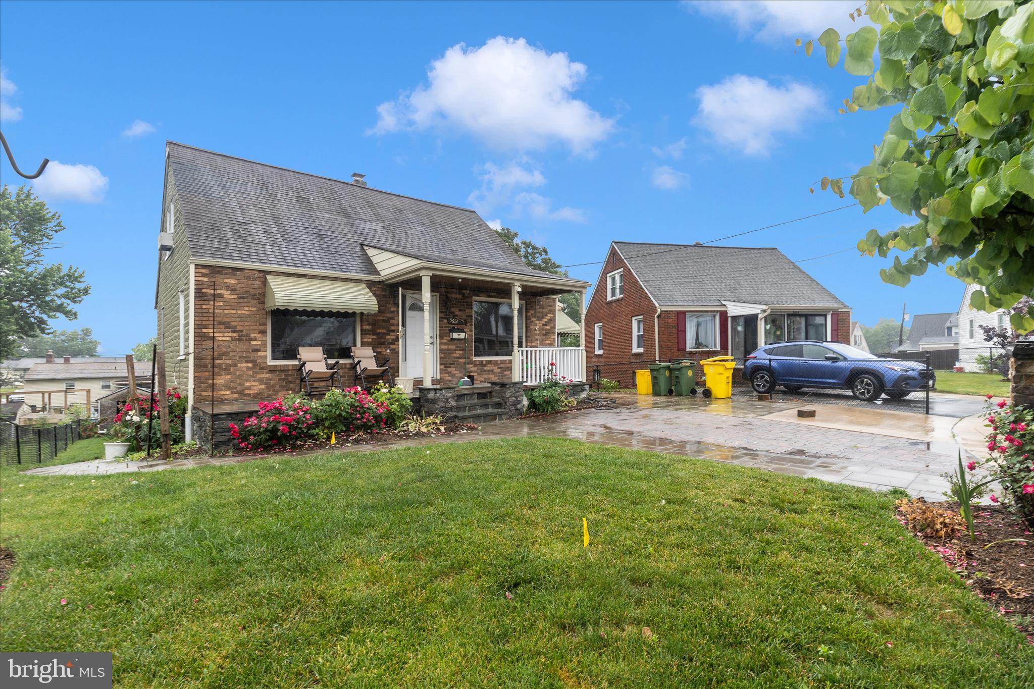 COLONIAL HOUSING - Residential