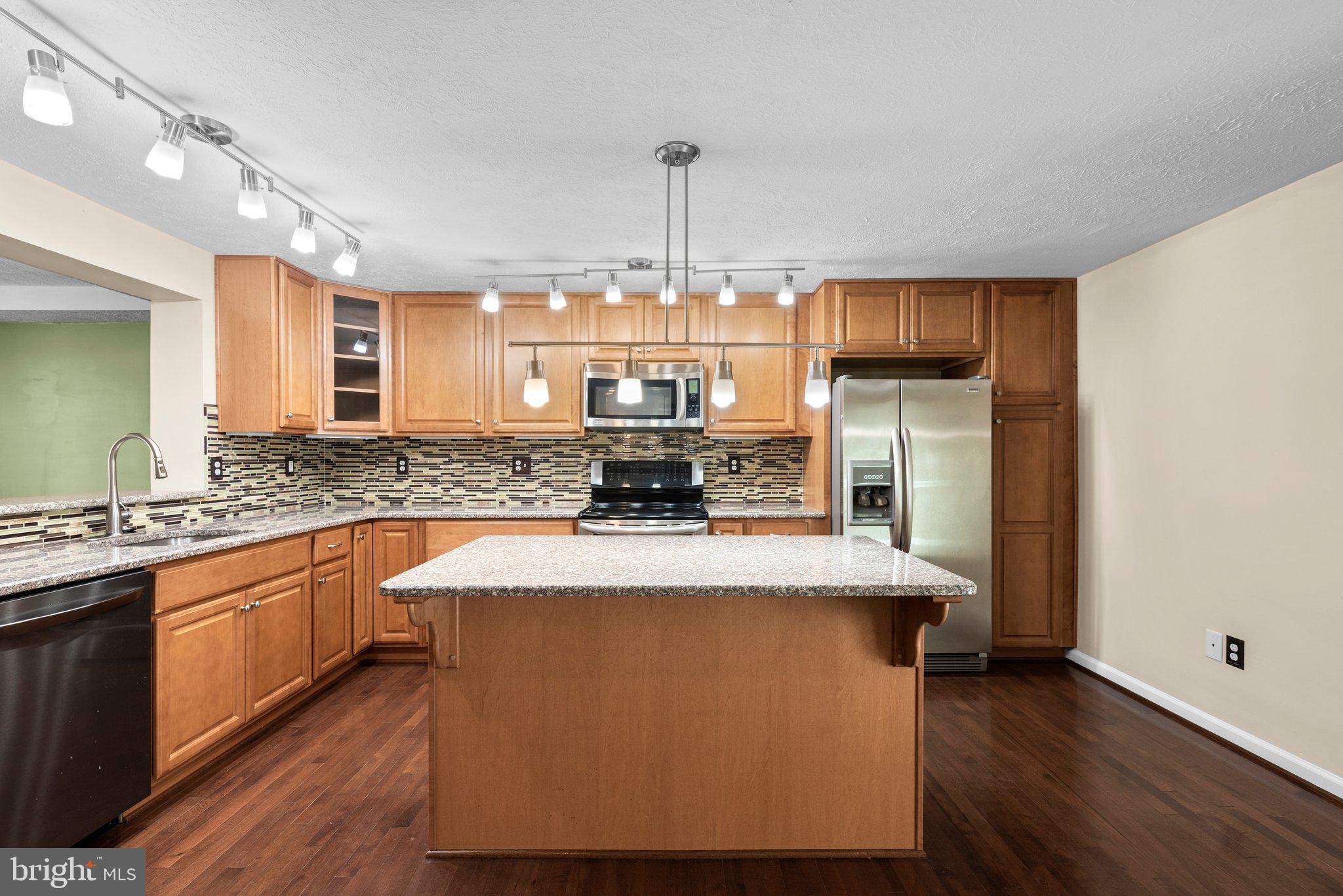 ROCKBURN COMMONS - Residential