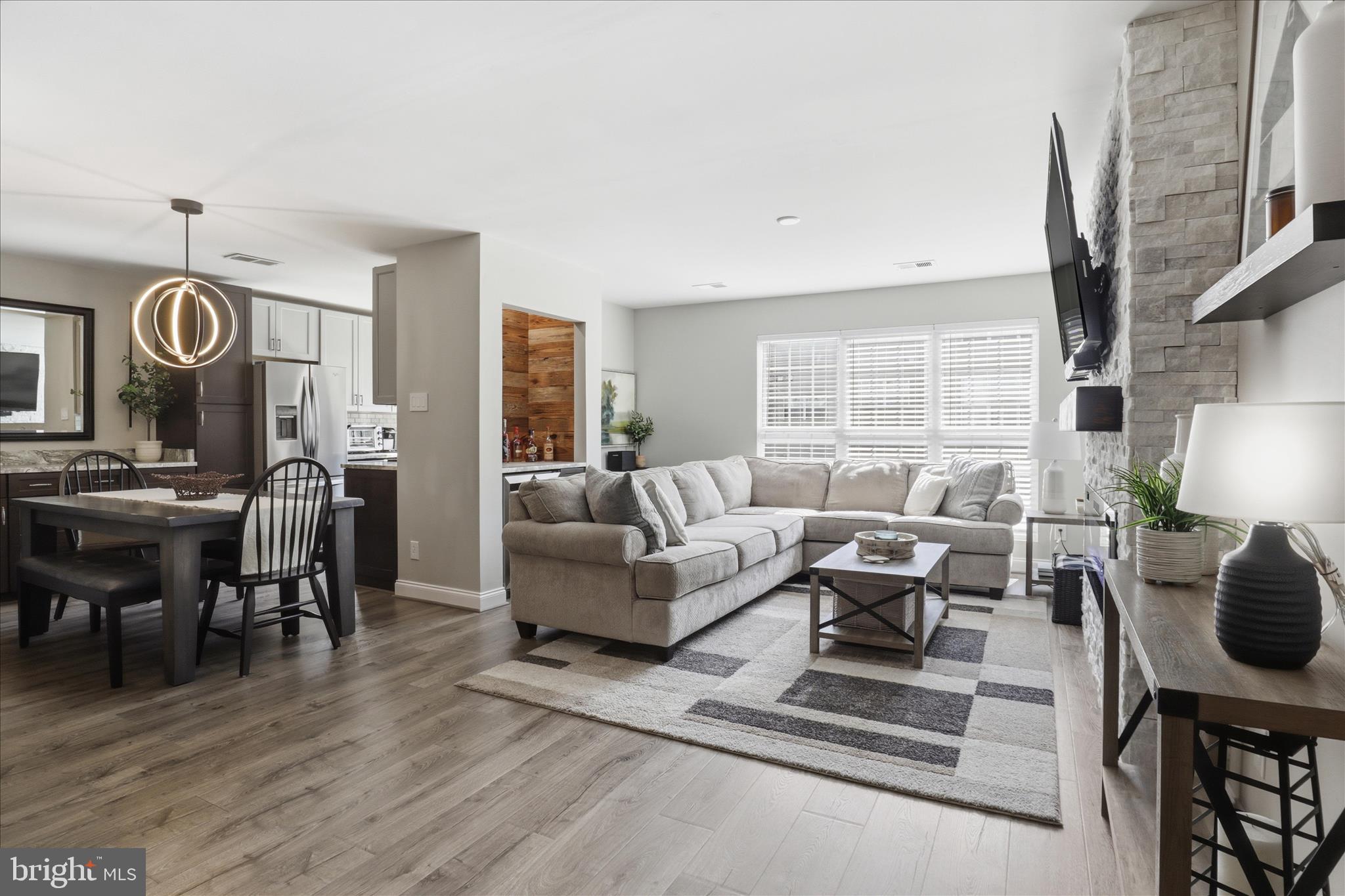FOX CHASE/EXETER - Residential