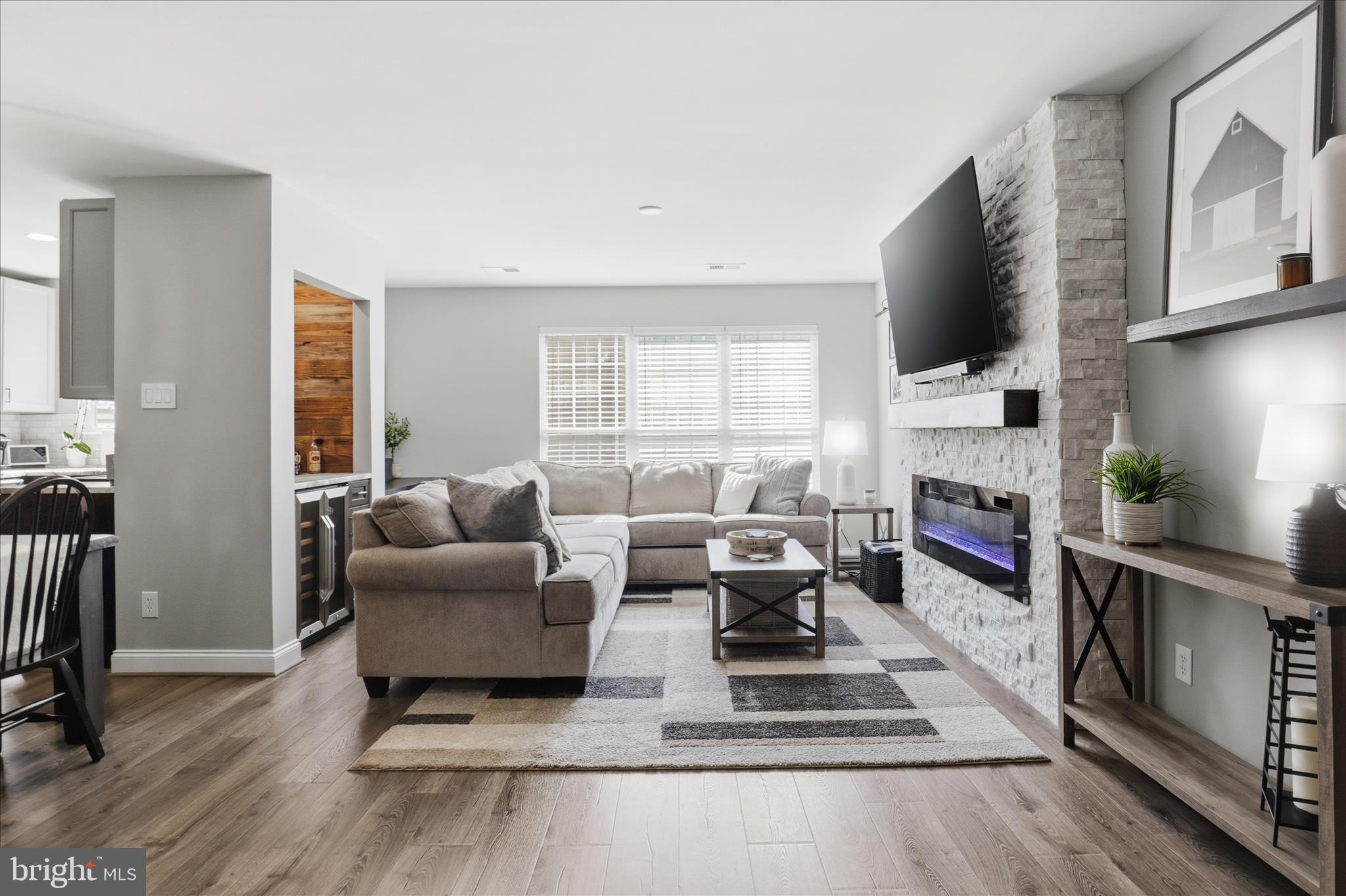 FOX CHASE/EXETER - Residential