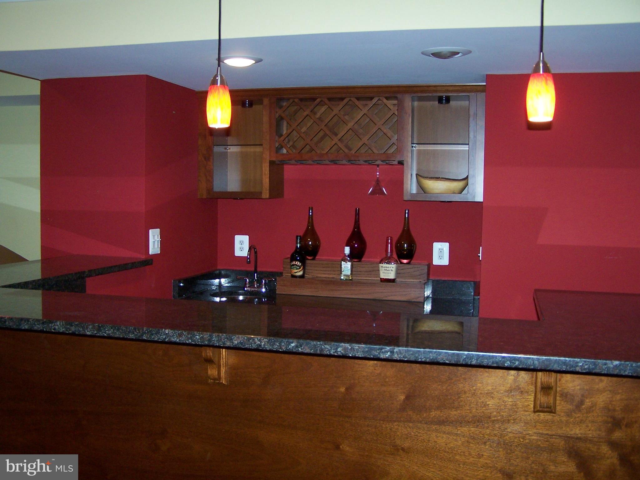 KINGSVIEW VILLAGE - Residential Lease