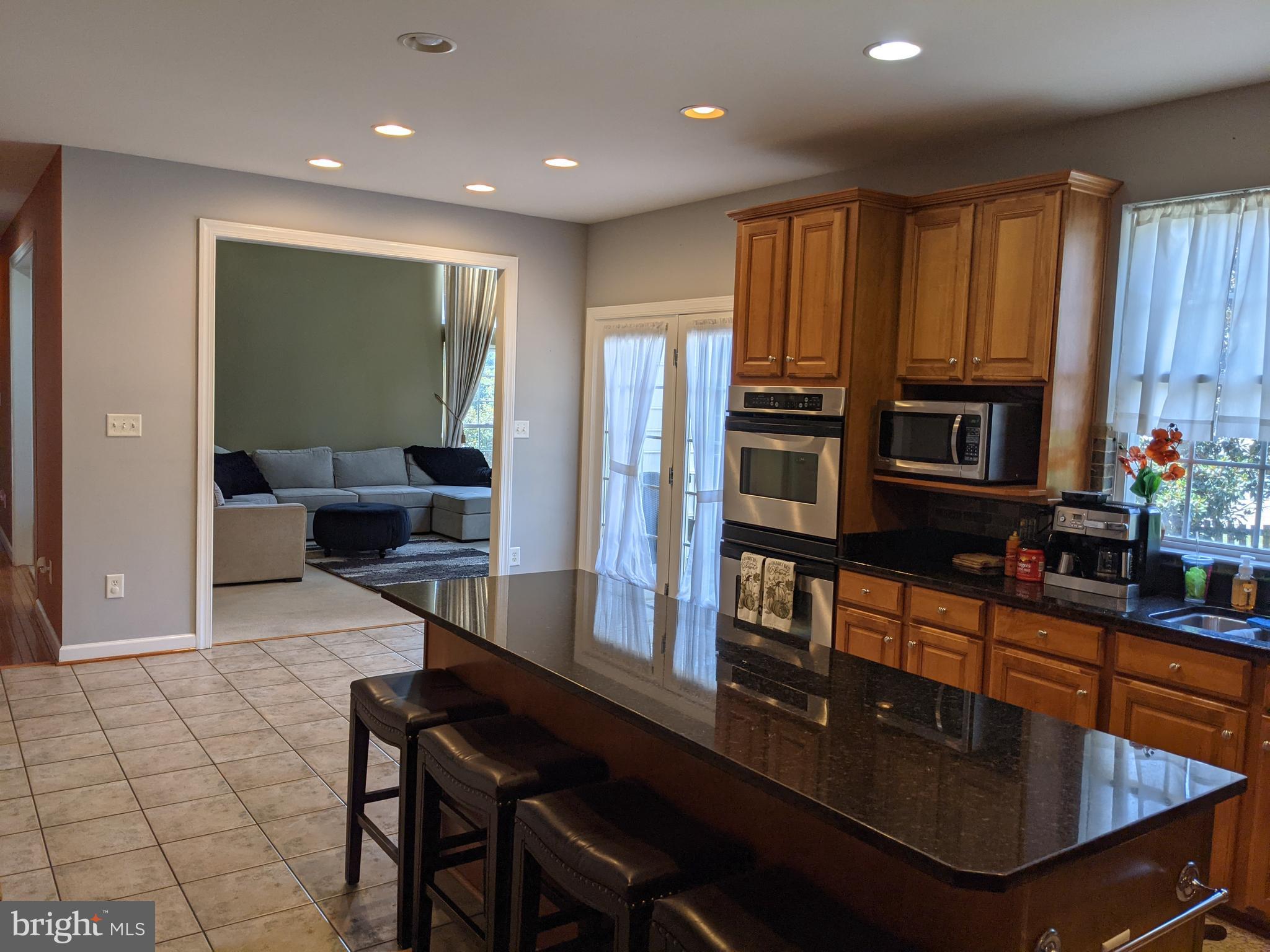 KINGSVIEW VILLAGE - Residential Lease