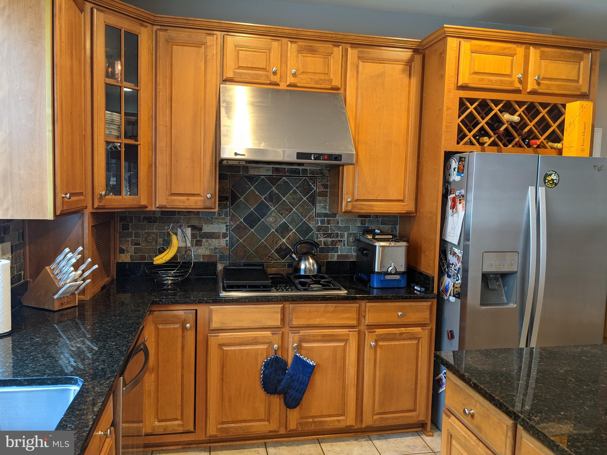 KINGSVIEW VILLAGE - Residential Lease
