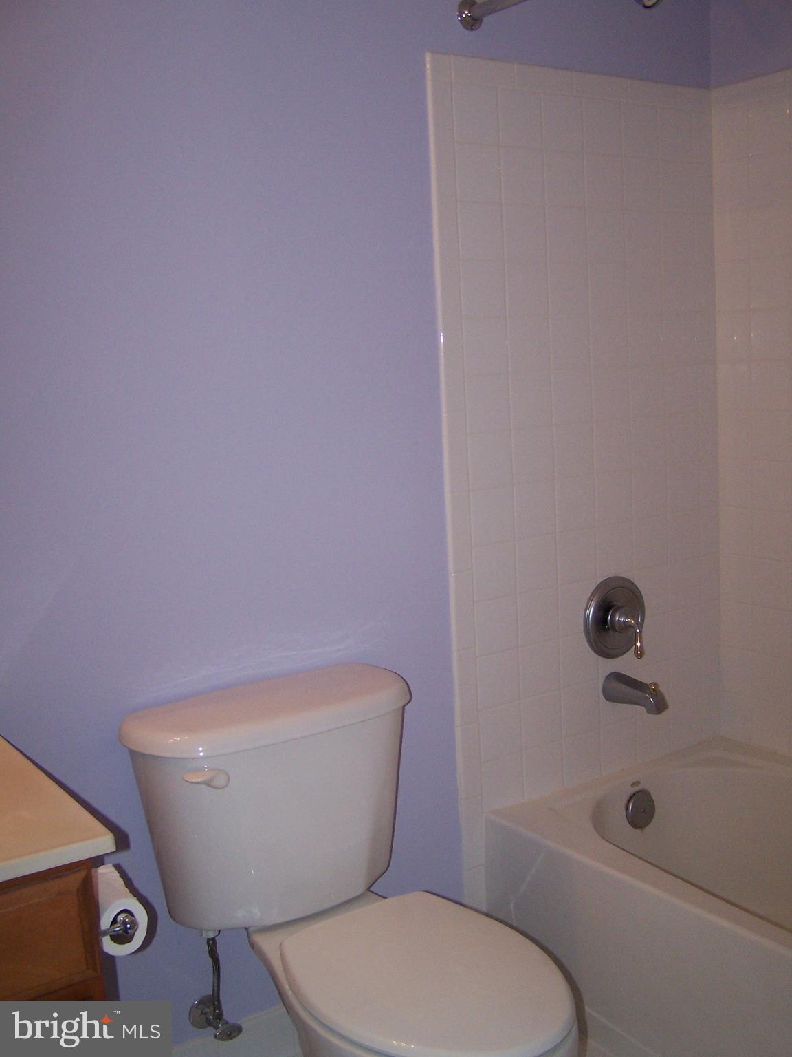 KINGSVIEW VILLAGE - Residential Lease