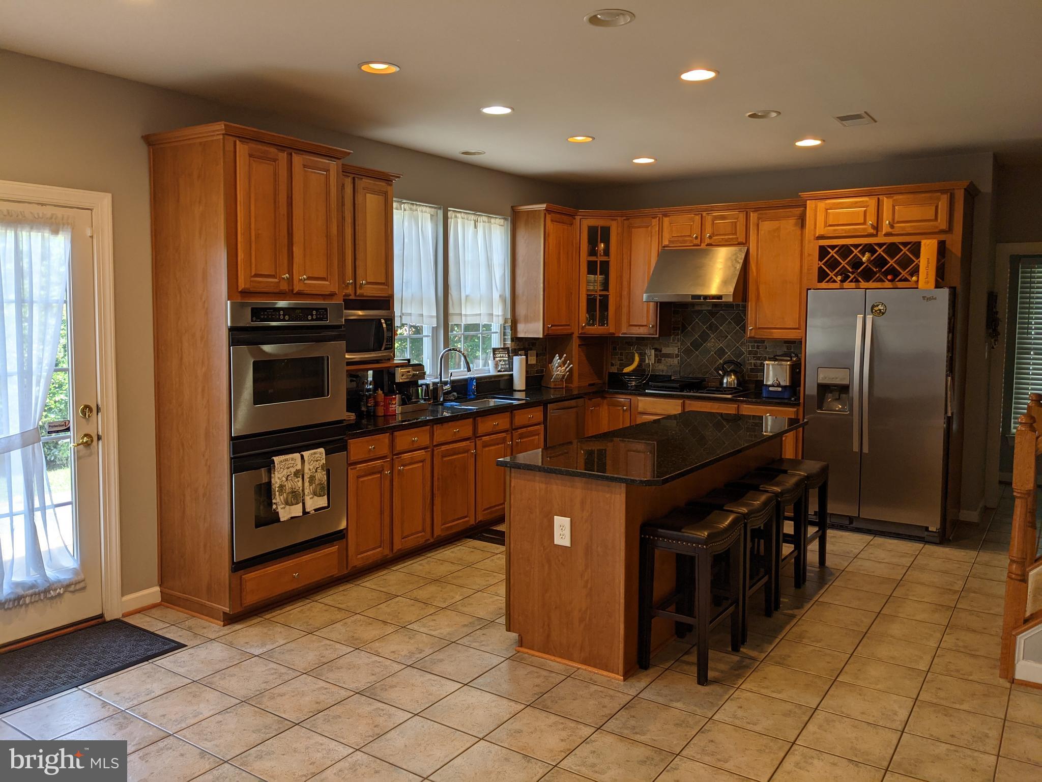 KINGSVIEW VILLAGE - Residential Lease